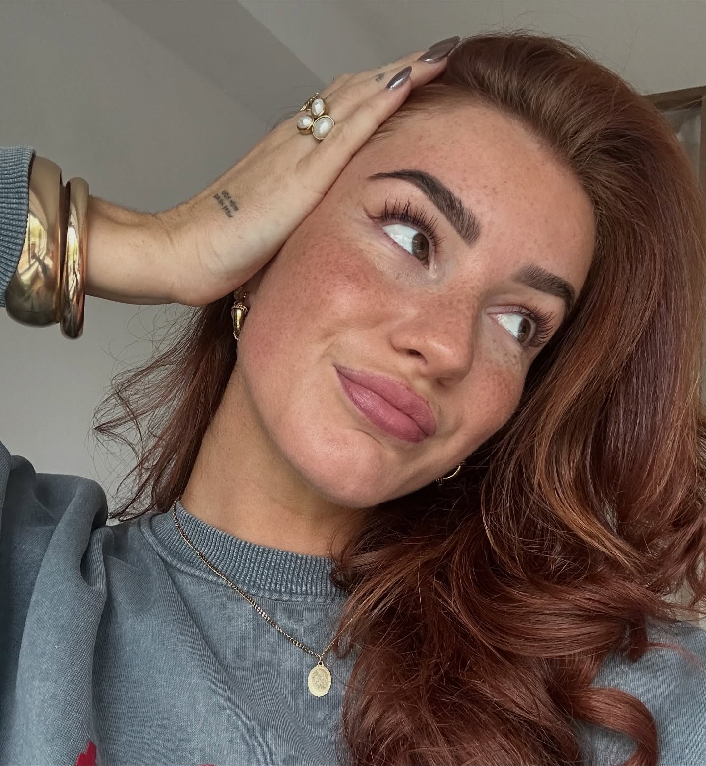 Beauty Karen ❤️ Freckles
Met een medium kleurdekking hebben we aan de hand van het M pakket een uitgesproken sproetenlook gemaakt. Zo heb je zelfs als je make-up draagt plezier van je sproetjes. Dankjewel @karensmittt voor je vertrouwen, het staat je ge-wel-dig!💥🚀
#fauxfreckles #sommersprossen #freckled #freckles #sproetjes #leeuwarden #freckletattoo