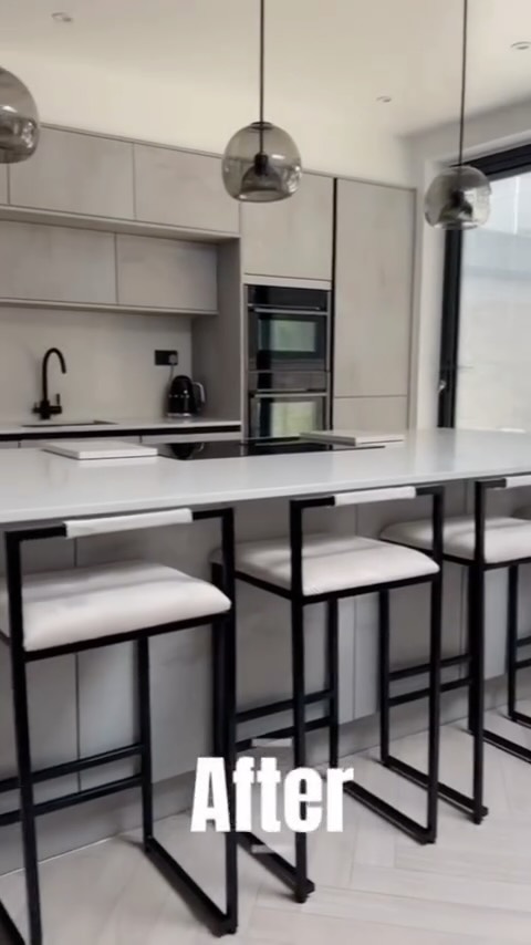 A stunning before & after ✨
Modern true handleless design paired with a sleek concrete–effect door… the transformation speaks for itself.
#KitchenDesign #BeforeAndAfter #ModernKitchen #HandlelessKitchen #ConcreteEffect #HomeRenovation #InteriorInspo #interiordesign #britishkitchen
