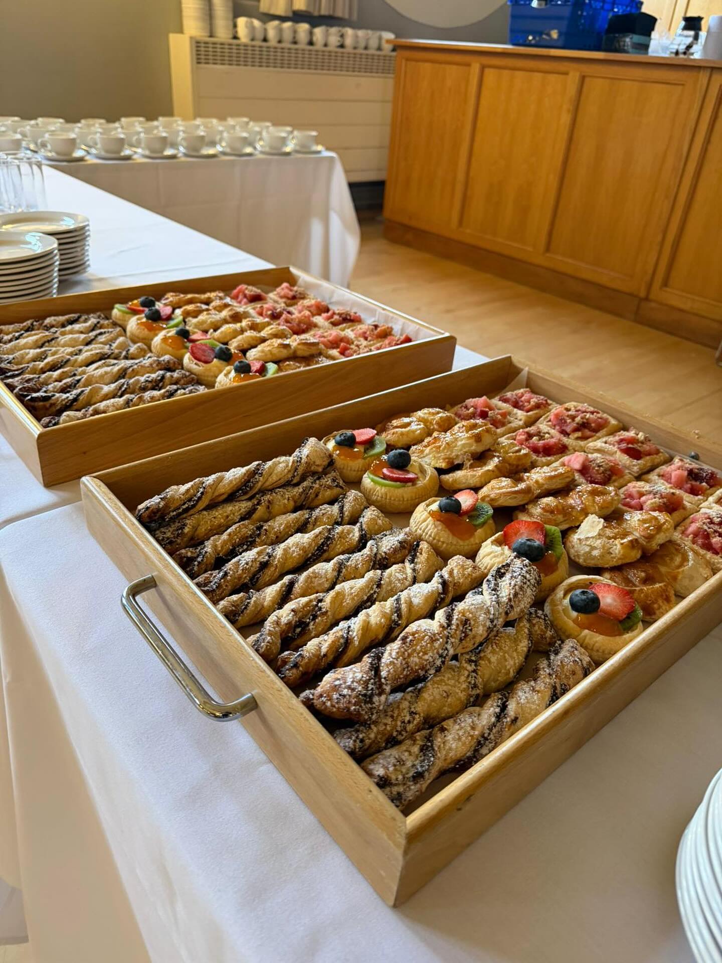 Our amazing chefs also make delicious homemade pastries! 😋 Lemon and Orange Danish Marmalade glaze; Date and Cinnamon Twists; Pastry Cream Fruit Tartlets.
Made for a corporate buffet lunch today.
#corporatecatering #summerwedding #weddingcatering #outsidecatering #greatchefs #eventplanner #outdoorcatering #outdoorevents #tipiwedding #marqueewedding #corporatecatering #outsidewedding #catering #hertscatering #bedscatering #buckscatering #foodtastings #corporateevent#2026wedding #2027wedding
