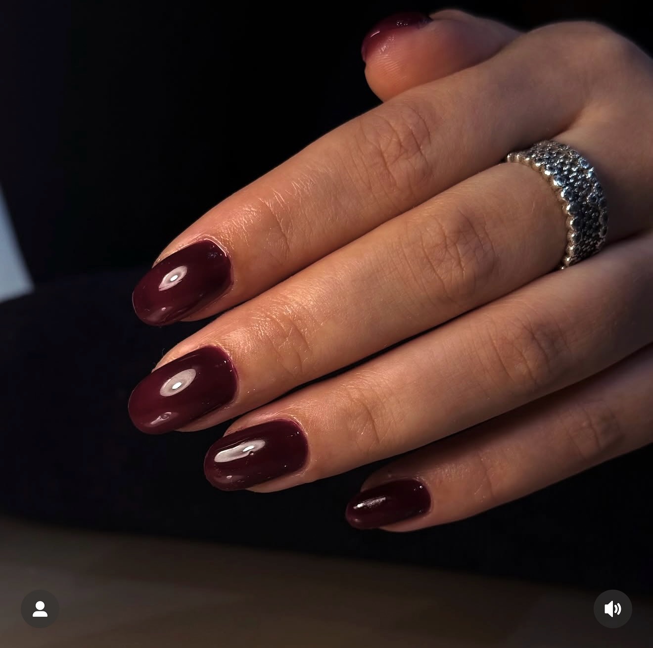 ✨ Ben jij klaar voor schitterende nagels tijdens de feestdagen? ✨
Bij Bella Beautique zorgen we ervoor dat jouw nagels er stralend, verzorgd en feestproof uitzien!
Of je nu kiest voor BIAB, gellac of prachtige nailart, wij maken jouw nagels helemaal klaar voor het feestseizoen. Denk aan elegante kleuren, glitters, subtiele designs of juist iets opvallends – alles is mogelijk!
Verwen jezelf en boek jouw afspraak op tijd, want de feestdagen komen snel dichterbij en de agenda vult zich snel.
We kijken ernaar uit om jou te mogen verwelkomen bij Bella Beautique!
Plan nu jouw afspraak en shine tijdens de feestdagen!
Hier is een korte, strakke set hashtags:
#bellabeautique #biab #gellac #thegelbottleuk #nailart #nagelstudio #feestdagen #holidaynails #winternails #nailinspo #manicure #beautysalonamsterdam #nailartist