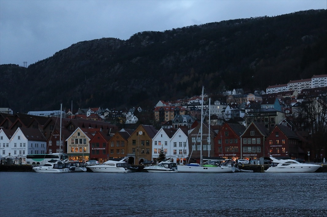 #fyp #bergen #christmas #snow #rain #cozy #norway @ue_vestland