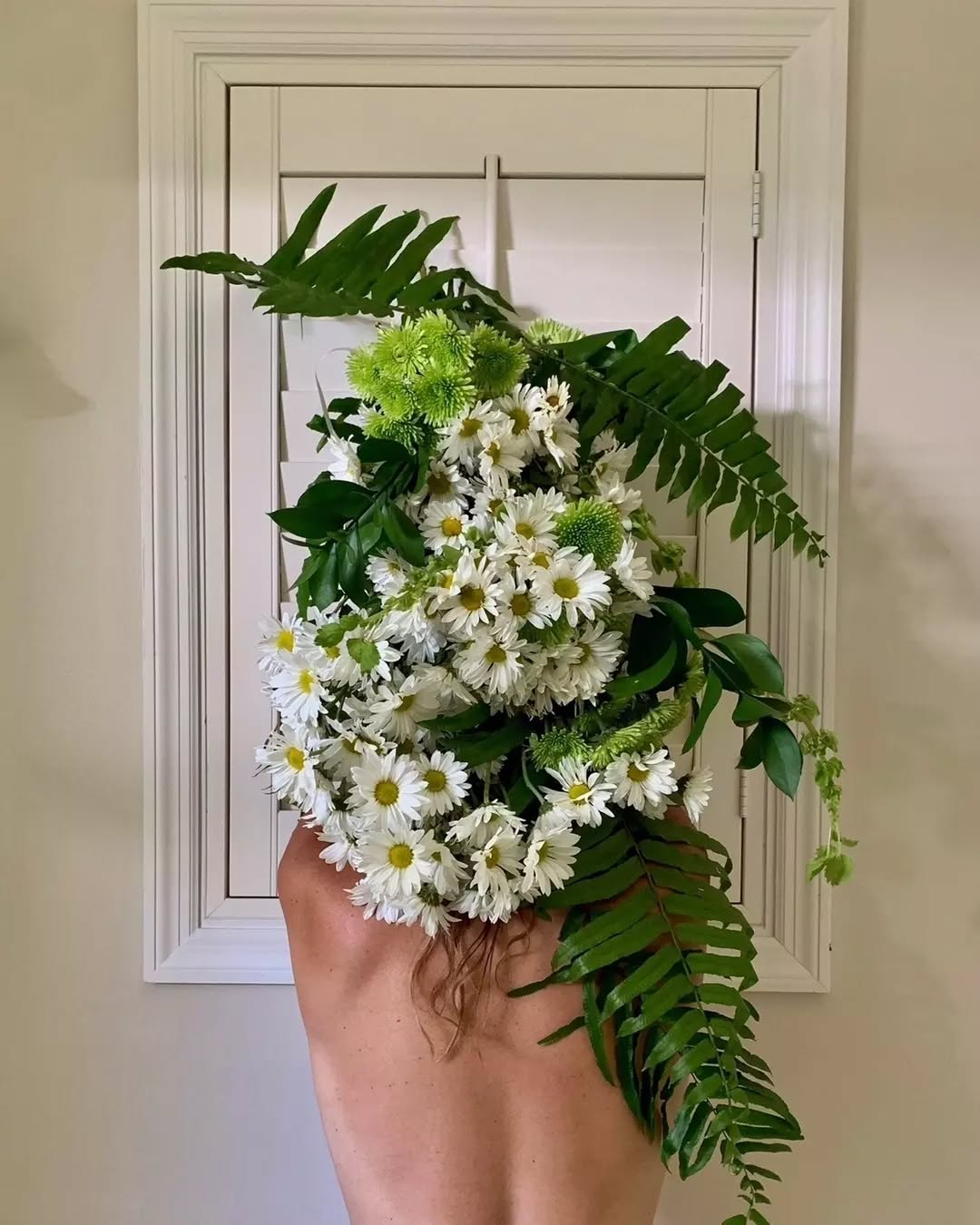 Friday Favs 🌼 Fresh as a Daisy
I have been planting the seeds with intention, creativity, and heart and it’s almost time to go full BLOOM.
🌼
This next chapter feels different… softer, stronger, and more aligned with who I’m becoming. Getting out of my head and more into my heart!
🌼
Here’s to growth that happens quietly before it blossoms loudly. Stay tuned, something beautiful is on the way. Make sure to subscribe with link on bio.
🌼
Photo credit: @carolyn_mara
#PocketfulOfDaisy #FridayFavs #BloomSeason #GrowthJourney #IntentionalLiving #StorytellingWithHeart