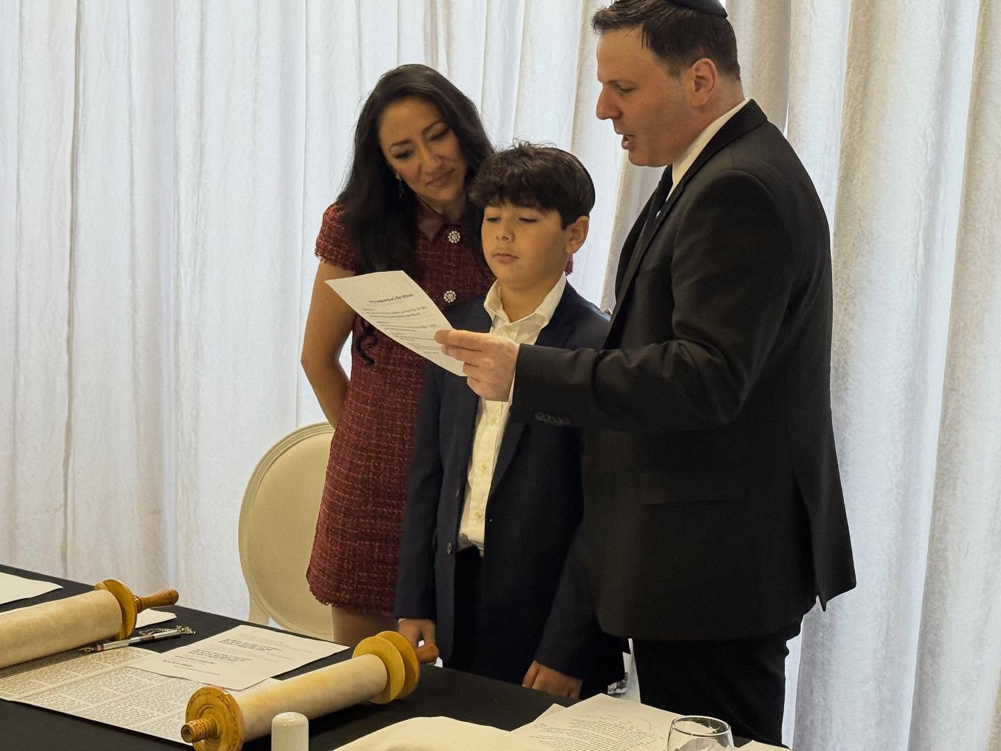 When Jessica Baker asks you to teach and Bar Mitzvah her son....you know you're doing something right 🙏 #barmitzvah #barmitzvahparty #family #birthday #goals #motivation #win #happy #success #mom #dad #son #life #mentor #student #teacher #jewish #birthdays