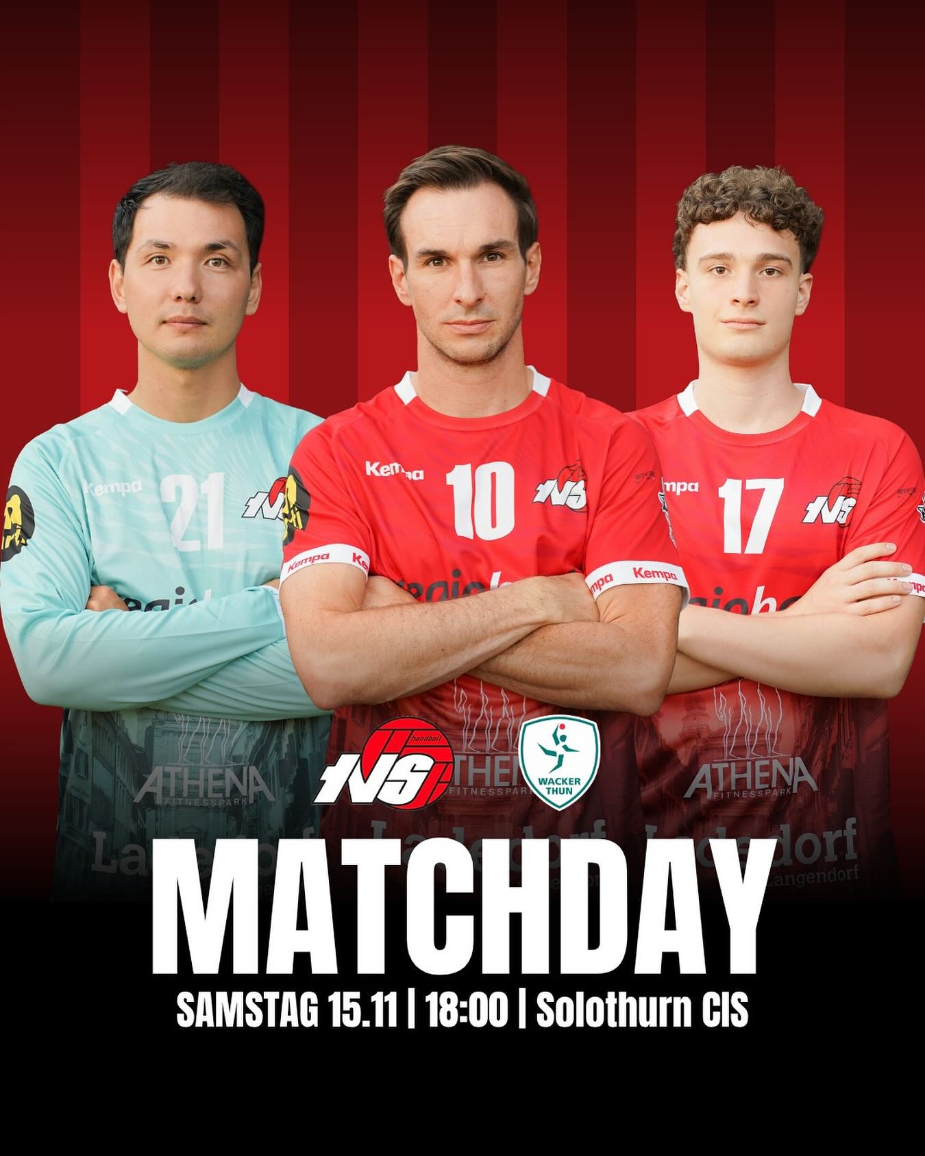 📍 Heimspiel im CIS! – TV Solothurn vs. SG Wacker Thun 2 / Steffisburg
Nach dem erkämpften Derby-Sieg gegen Herzogenbuchsee wartet auf den TVS am Samstag das nächste Schicksalsspiel. 🔥 Wieder trifft das Team von Andri Tatarinoff auf ein punkteloses Schlusslicht – diesmal die SG Wacker Thun 2 / Steffisburg.
Die Berner Oberländer warten nach sieben Spielen noch auf den ersten Punkt. Für den TVS heisst das: von Beginn weg fokussiert bleiben, das Heimrecht nutzen und zwei weitere wichtige Zähler im Abstiegskampf sichern! 💪
📅 Samstag, 15. November 2025
⏰ 18:00 Uhr
🤾🏼♂️ TV Solothurn vs. SG Wacker Thun 2 / Steffisburg
📍 CIS Solothurn
📺 Liveticker in der Bio
📄 Spielvorschau auf unserer Webseite (Link in der Bio)
🔴 Grosser Heimspieltag im CIS!
Morgen gibt’s im CIS Handball nonstop von 12:00 bis 18:00 Uhr. Vier Teams, vier Spiele – von der U15 bis zur 1. Liga. Dazu ist ab Mittag die Buvette geöffnet mit Hotdogs, Sandwiches und Süssem.
Wir freuen uns auf viele Matchbesuchende und lautstarke Unterstützung! 🙌🔥
• 12:00 – U15: SG Solothurn-Regio vs. SG Wiggertal
• 14:00 – 3. Liga: SG Biberist aktiv 2 vs. HBC Büren
• 16:00 – 2. Liga: SG Biberist aktiv vs. SG Dagmersellen/Zofingen I
• 18:00 – 1. Liga: SG TV Solothurn vs. SG Wacker Thun 2/Steffisburg