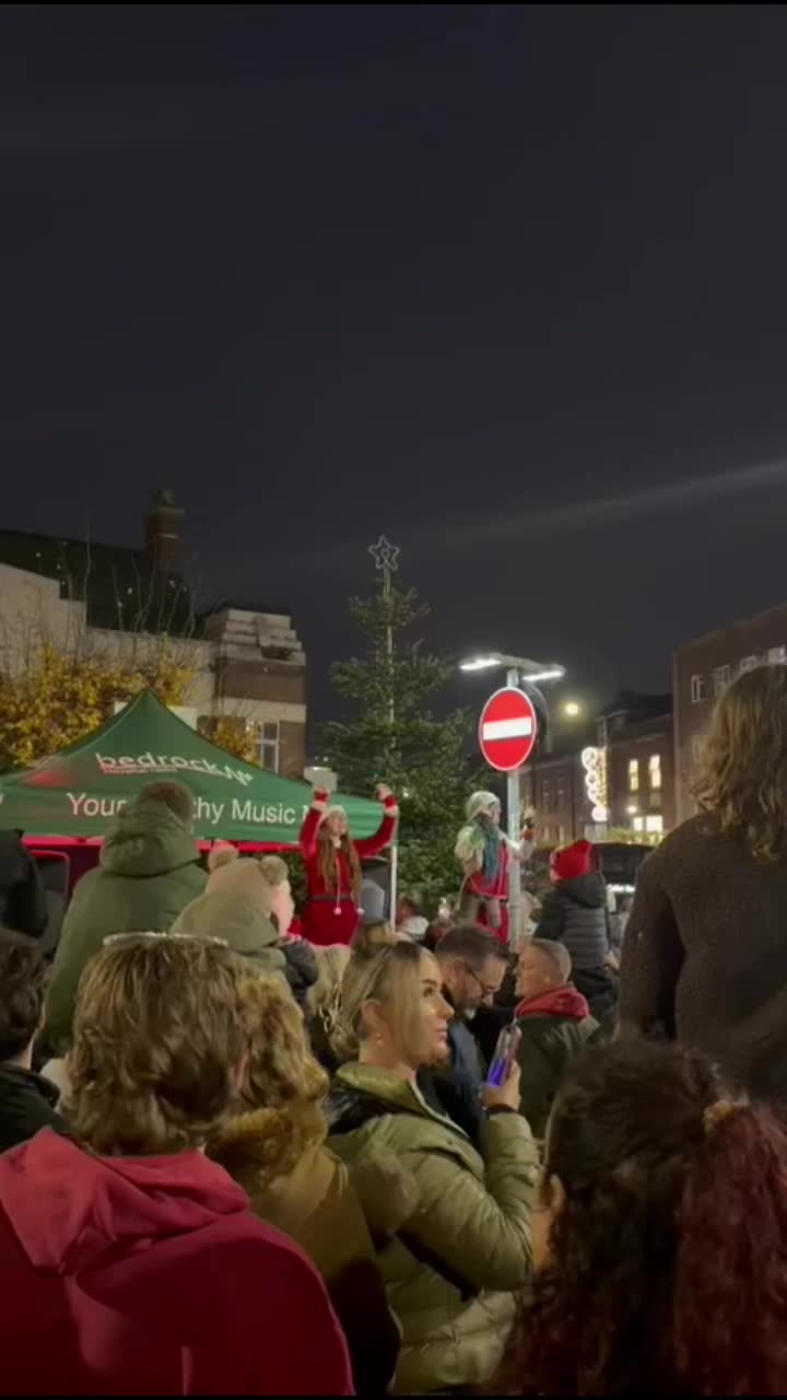 #christmastree #light #hornchurch #frenchosuk