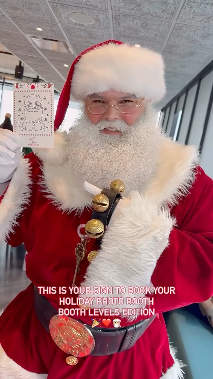 New Service Alert: Our Sketch Robot officially made its holiday debut at Sony Music. The kids took over & we were just there to keep up! 🎄🎅🏼🎁🎉🤖❤️