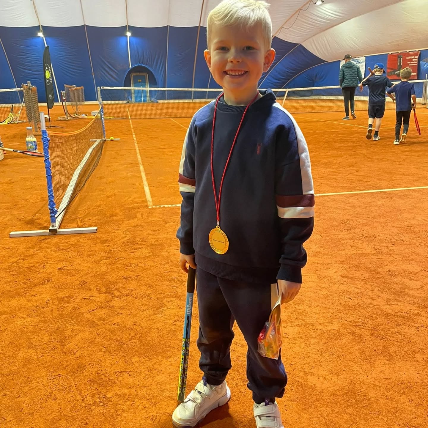 A big milestone for young Oliver 🎾✨
Last weekend, he played in his very first tennis tournament — showing great focus, sportsmanship, and a big smile all the way through! We’re proud of his progress and excited for what’s ahead 💪👏
Keep it up, champ! 💙💚
#InsideOutTennis #TennisKids #JuniorTennis #TennisJourney #TennisLife #FutureChampion #TennisTraining #ProudCoach #NextGenTennis #SwissTennis #TennisLove #TennisGoals #LittleAthletes