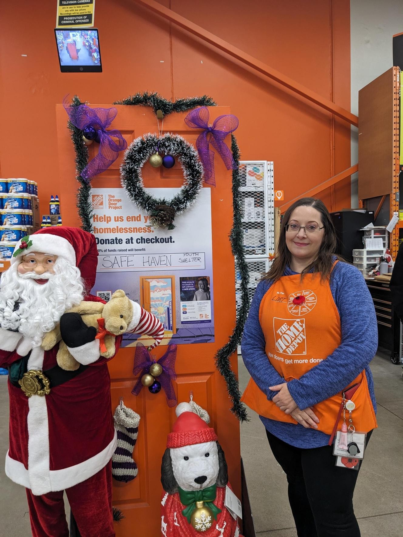 The #OrangeDoorProject campaign is back! From November 12 - December 21, when you donate in-store at Home Depot (Kitchener Sunrise Centre) or online, you’re supporting Starling Safe Haven Youth Services and helping The Home Depot's mission to help prevent and end youth homelessness in Canada!
Donate online or in-store today!
Link in Bio to donate!
#OrangeDoorProject #THDCF #StarlingSafeHavenYouthServices #SafeHaven