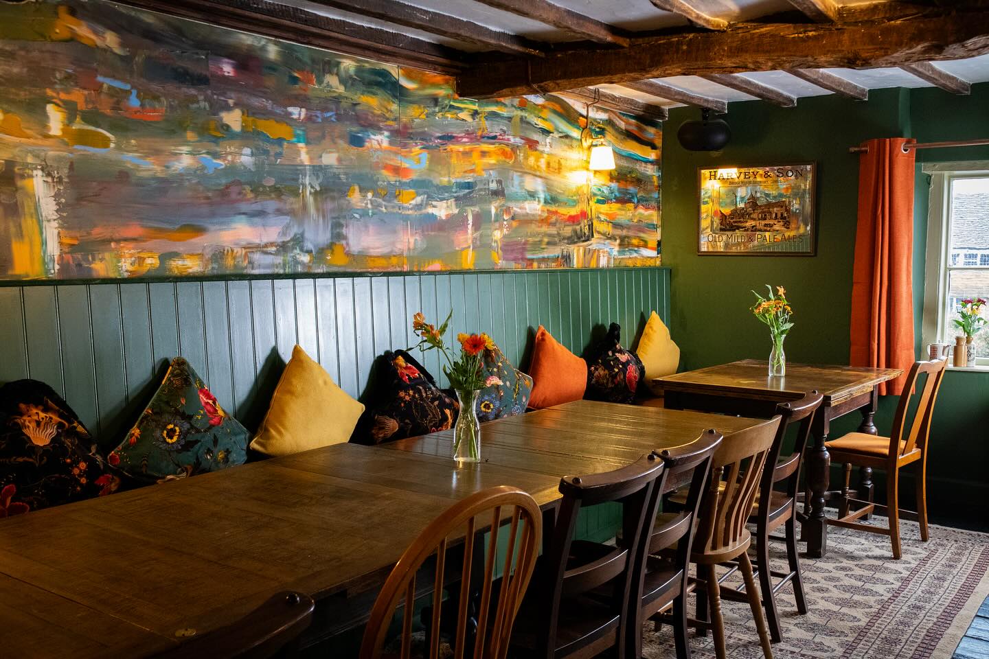 ‘The Clubroom’ is the perfect spot for large reservations or for something a little more private.
Pop up and have a look next time you’re in 😍