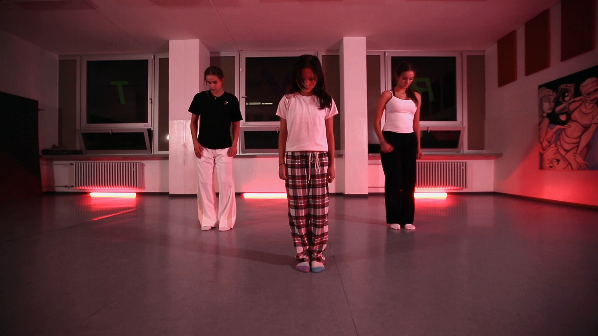 Hier mal ein schönes Video unserer Contemporary Teens (beginner).
*
🧠: @rebecca_boehmer25 ♥️
*
Der Kurs findet jeden Dienstag ab 18:30 Uhr bei Rebecca statt. Nächste Woche könnt ihr den Kurs kostenlos ausprobieren. Kommt einfach vorbei.