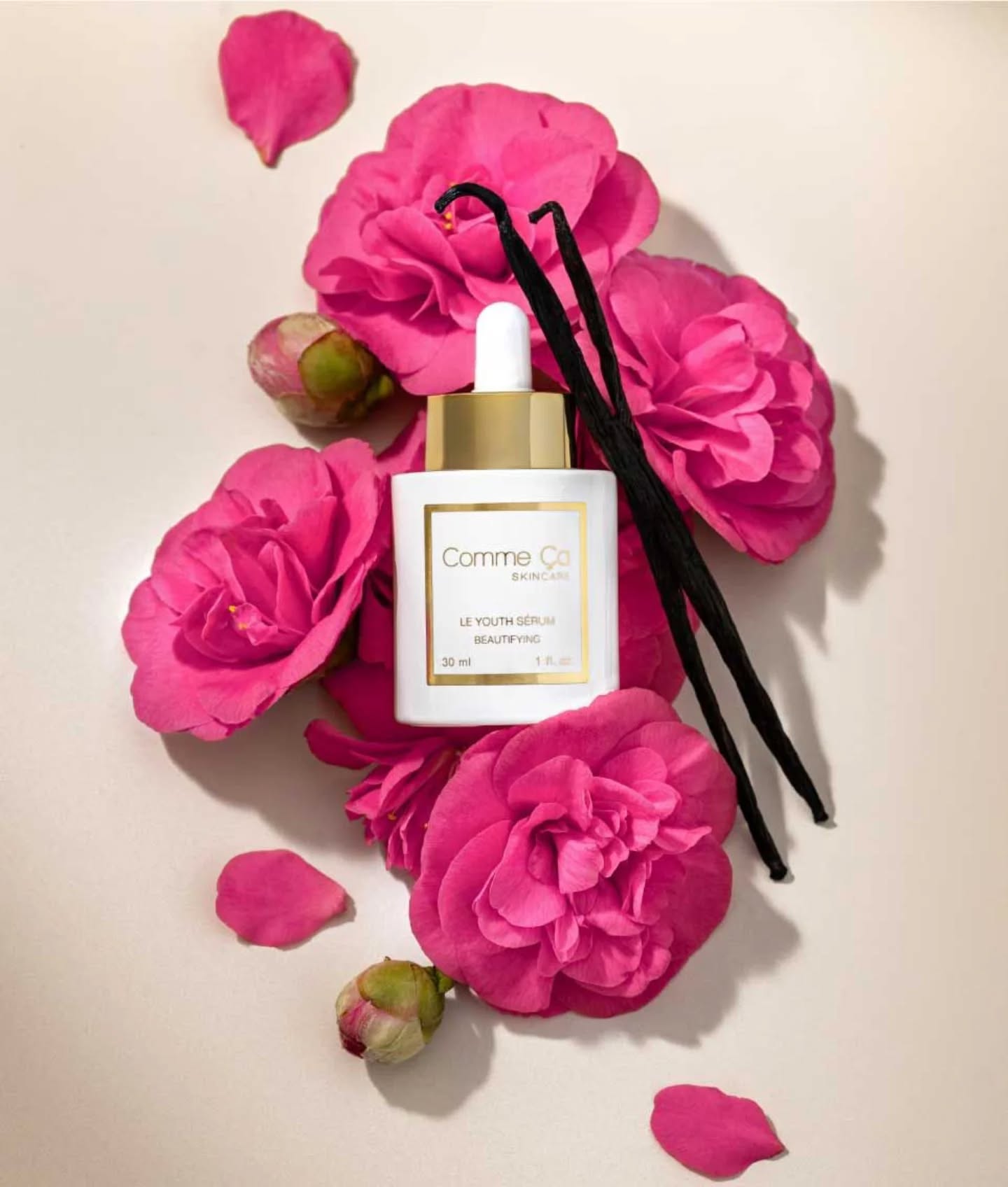 Our Black Friday Sale continues. Enjoy 30% off everything with code BF2025, available until December 1st.
Today we're highlighting one of your most-loved products: Le Youth Sérum.
A blend of plant oils, algae and botanical extracts that hydrates, softens and protects the skin, while vitamin E helps reduce signs of ageing.
And the subtle scent of pure vanilla makes it an extra comforting step in your routine.
A simple, daily ritual that leaves your skin smooth, nourished and glowing.
Code: BF2025
Ends December 1st 🤍✨