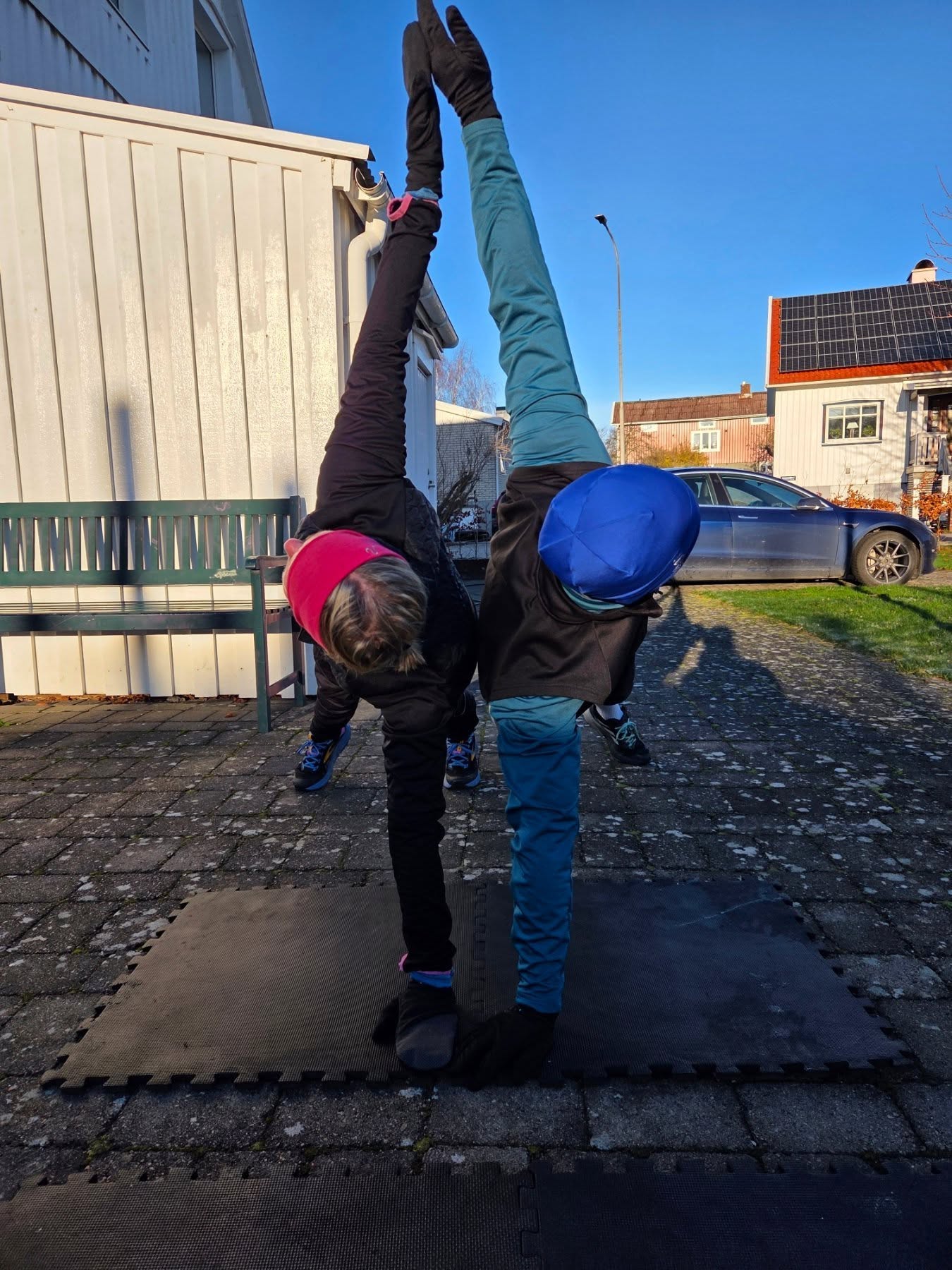 PT-pass i par 🙌
Just nu finns det bara möjlighet för mig att ta ptkunder på Onsdagar då jag fått ett till jobb.
Boka er gärna i par 💪 Då kan ni JUST NU dela på priset 🤩🤩 , för mer info www.lkwellness.net , först till kvarn för sista tiderna (mellan 12-16) 🏃♀️🏃 Vill man inte träna utomhus kan jag även komma hem till dig/er och träna inomhus. #Ptpass #utomhusträning #personligträning #lkwellness #träningsinspiration #träningsglädje