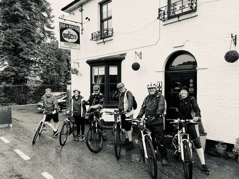 The Batkins’ nod to the past…
The Fox & Hounds is, and always has been, a great place to head to on a 🚲 for a 🍺 and a bite to eat!