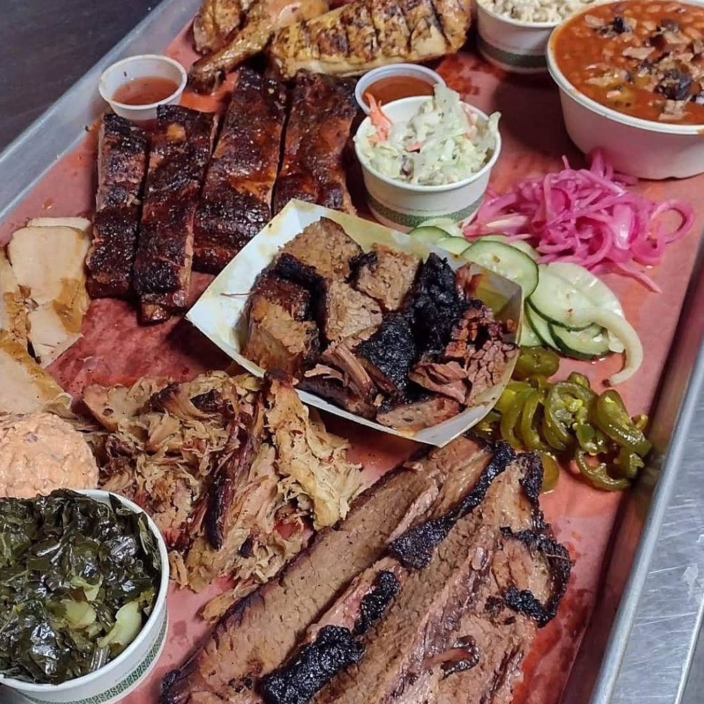 LAST WEEKEND of BBQ in Emigrant! Get yer fix and pounders for Winter!
🧡
Thank you to everyone who has come out this Season!
🌞
#montana #bbq #lastweekend