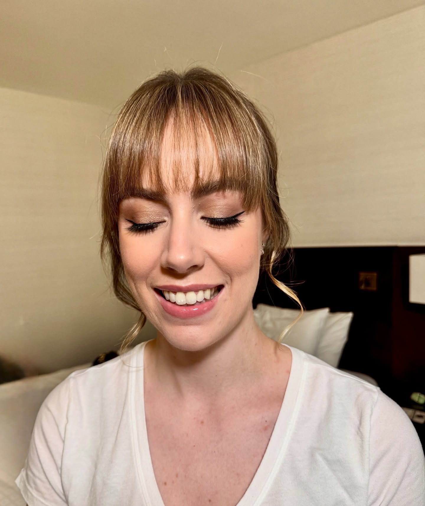 Sometimes all you need is a sharp wing. It lifts the whole look, adds just the right amount of drama, and keeps everything feeling effortlessly polished ✨
#bridalmakeup #bridalmakeupartist #ottawamakeupartist #makeup #wingedliner #softglam #bridalsoftglam