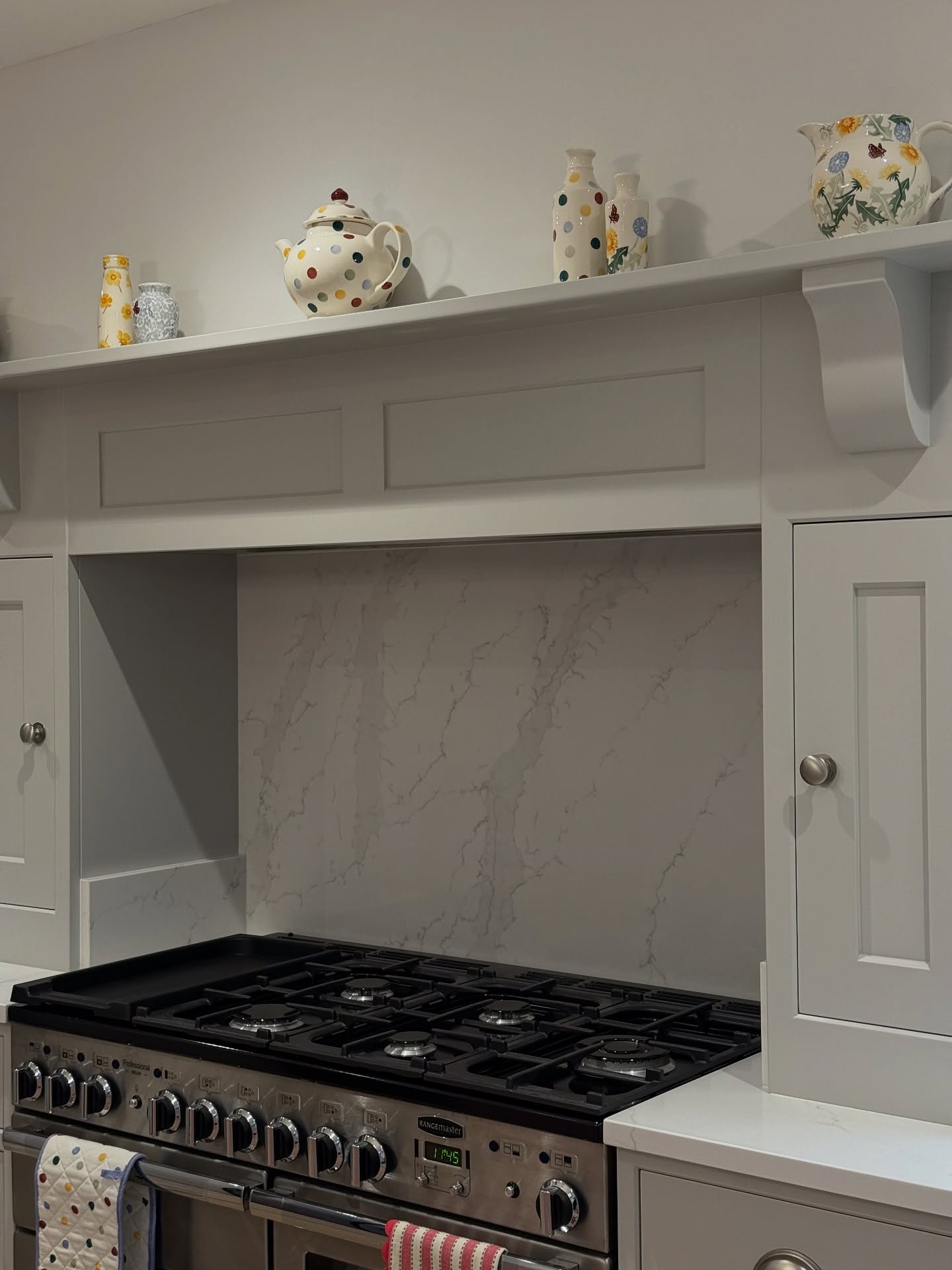 Sneak peek of our latest project 👀. Just take a look at our exclusive Calacutta Sienna in all its glory ✨
We worked on this project with the fantastic Naturally Wood, based in Buntingford.
We can’t wait to reveal this stunning kitchen in full next week. In the meantime, happy Sunday! 🥰
#thestonecompany #buntingford #hertfordshire #stoneworktops #quartz