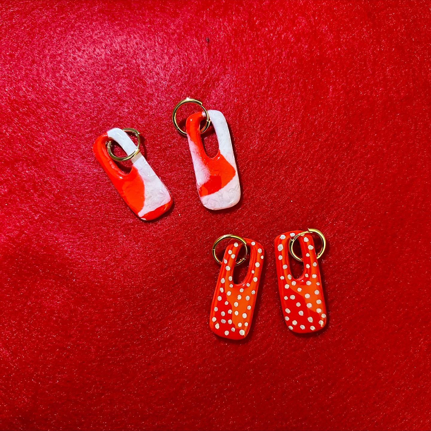 ¡Llegó el momento!
Colección Navidad 🎄
Bruja Cósmica
Información DM
#greenwitch #boricuagirl #clayjewelry #craftespañol #fyp #puertoricotiktokt #magiatiktok #magiccraft #boricua🇵🇷 #boricua #craftideas #crafttok
#apoyalocalpr #polymerclayearrings #clayearrings #shopsmall #boricua🇵🇷 #handmade #clayallday #polymerclayearrings #polymerclaytutorial #polymerclayartist #arcillapolimerica #arcillapolimericatips #polymerclaycreations #resina #resinajewelry #resinaccessories #PolymerClayCreations
#ClayCutters #ClayCommunity #SmallBizSupport