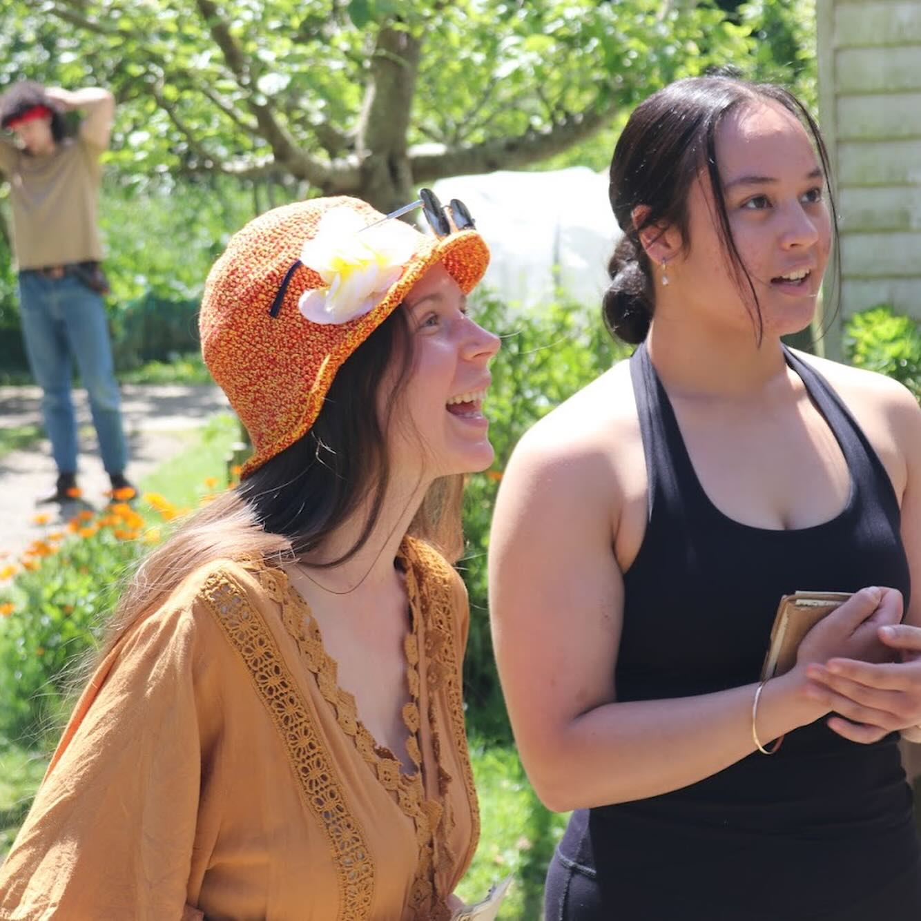 The team of Farrago Bazaar have arrived in their venue!
The lovely Innermost Gardens was resplendent with colour and light for our rehearsal where Wellington Young Actors @wgtnyoungactors leapt at the chance to visit the bazaar in one of our final runs.
Our matinee show has already sold out, our evening performance is not far behind so this is your last chance to grab tickets before they’re all gone! Buy a character, get a delicious meal and experience Farrago Bazaar.
Farrago Bazaar
Innermost Gardens
Saturday 22 November, 2pm (SOLD OUT) and 7pm
Ticket link in bio