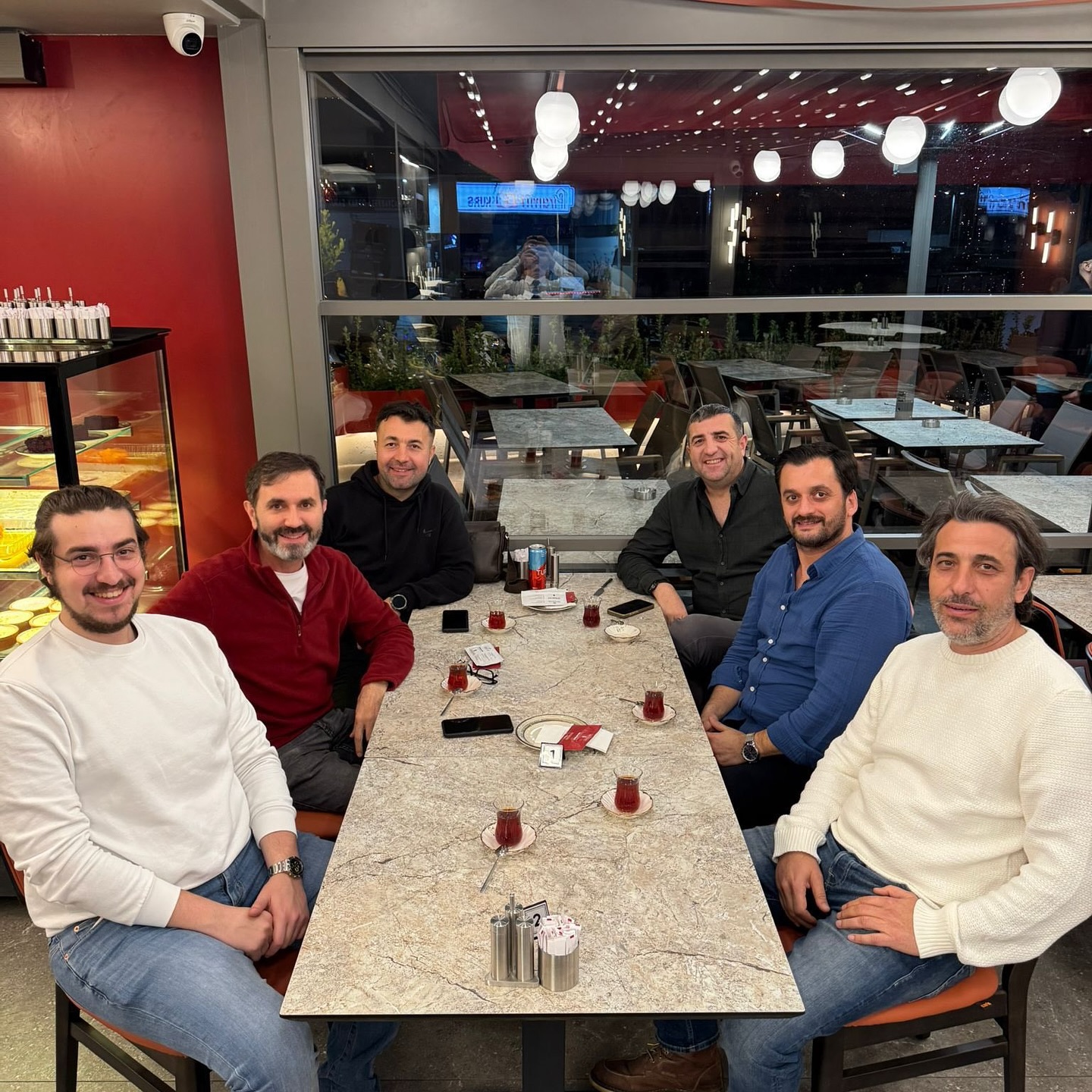 Değerli meslektaşlarımızla sektörümüzün sorunlarını paylaştığımız keyifli bir akşam geçirdik.