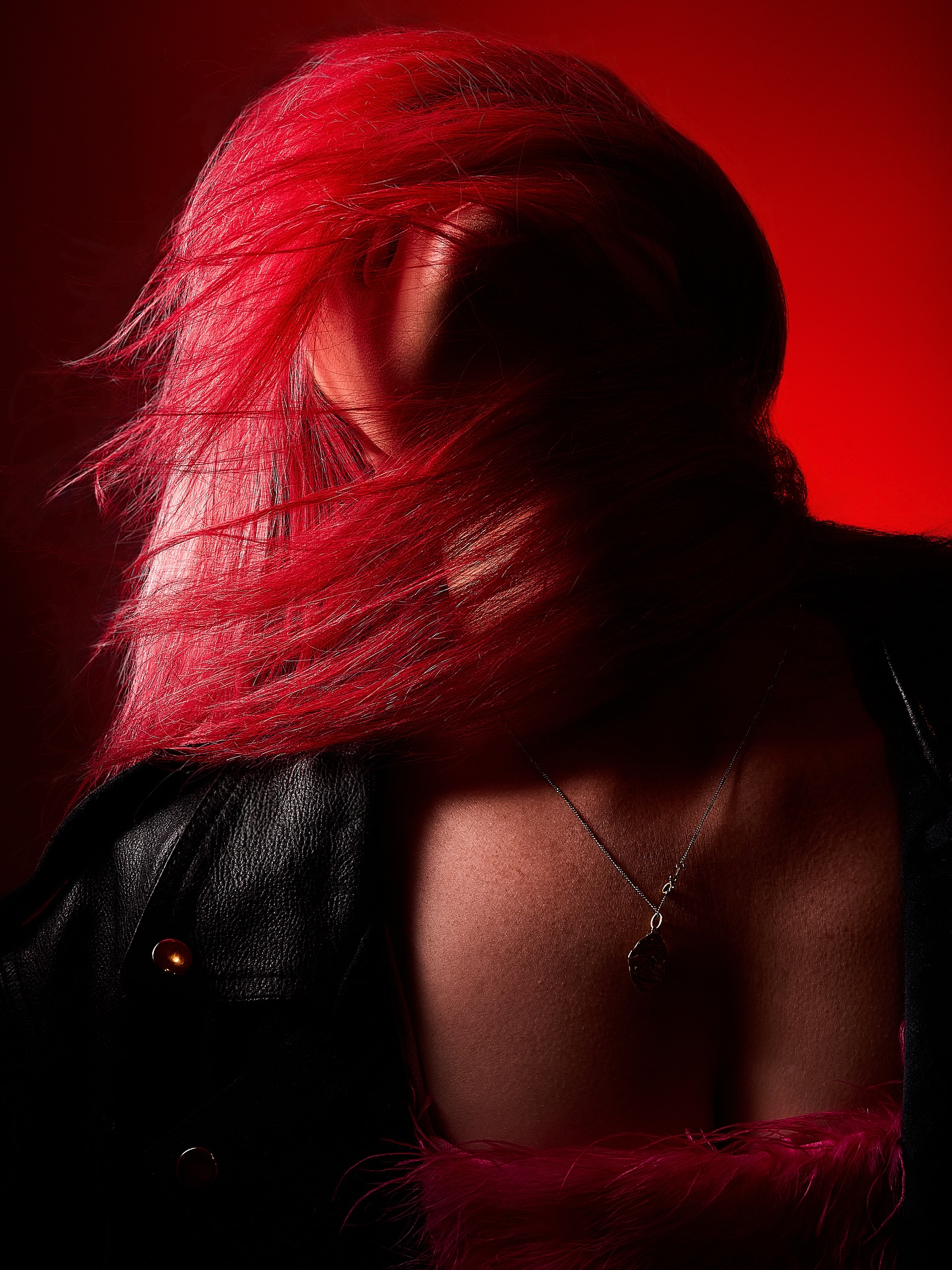 🥳Happy 2 year anniversary to ‘Sleeping with a Ghost (Reimagined)’🖤
The original is such a headbanger but at its core Sleeping with a Ghost is a melancholy song.
I wanted to release a version that captured the spirit of the lyrics.
That way, lovers of the song could relate- whether they were experiencing utter devastation or blinding anger✨
•
In 2023 I worked on an acoustic EP, produced by @pwindsormusic with guitars by @alexnicolewindsor & Patrick Windsor and beautiful violin by @iamjasminecrowe
•
I am still so immensely proud of what we worked on- there are still 3 unreleased tracks.
2 reimaginings and one brand new that I will release before the newer, heavier stuff I’ve been writing comes out.
•
Happy anniversary! SWAGR! (Photos @christianschneiderphoto )