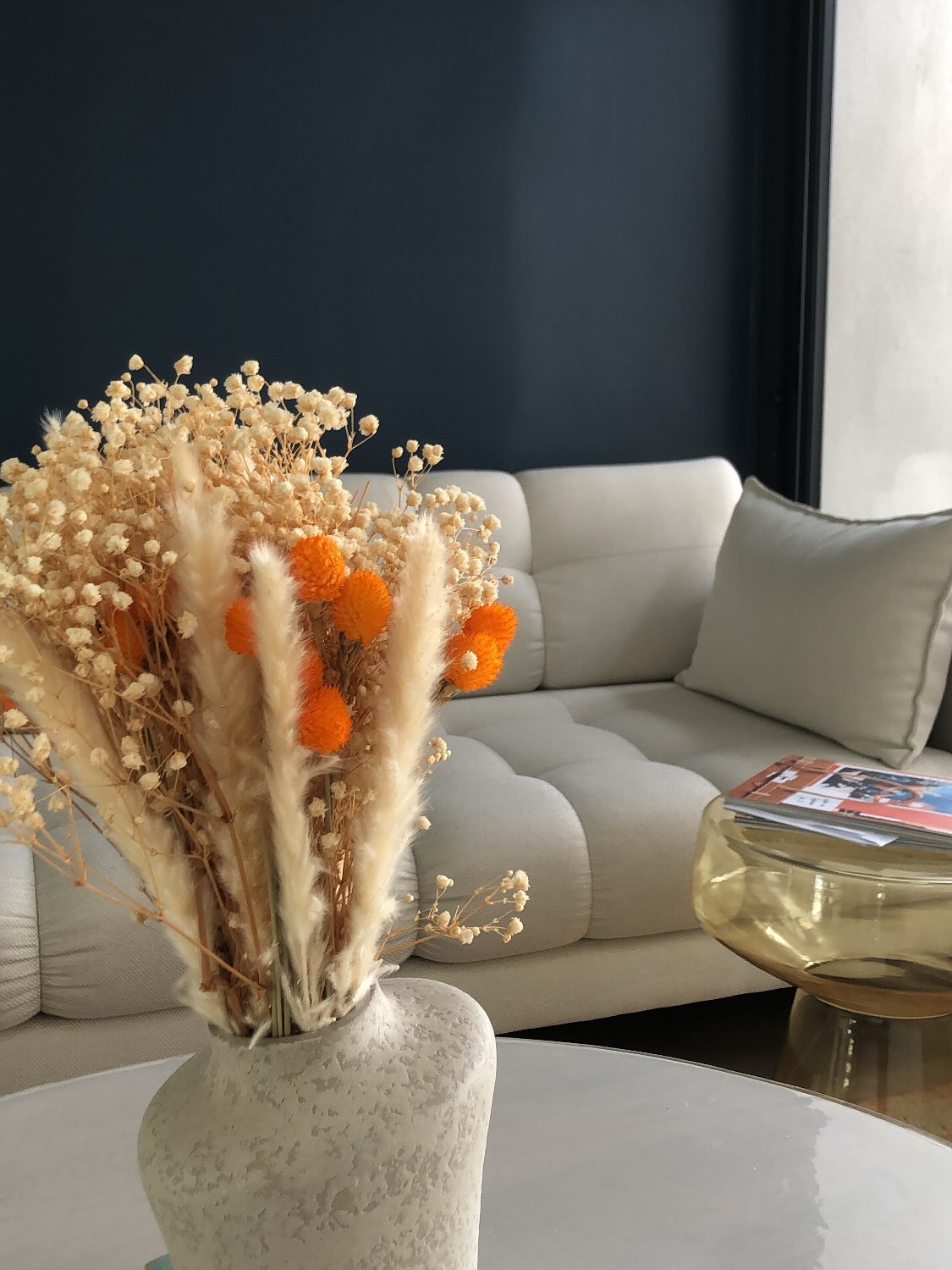 Book your stay now – link in bio!🧡
#apartmentrental #paris6 #airbnb #apartmentparis #saintgermaindespres #stayinparis #authentic #parisian