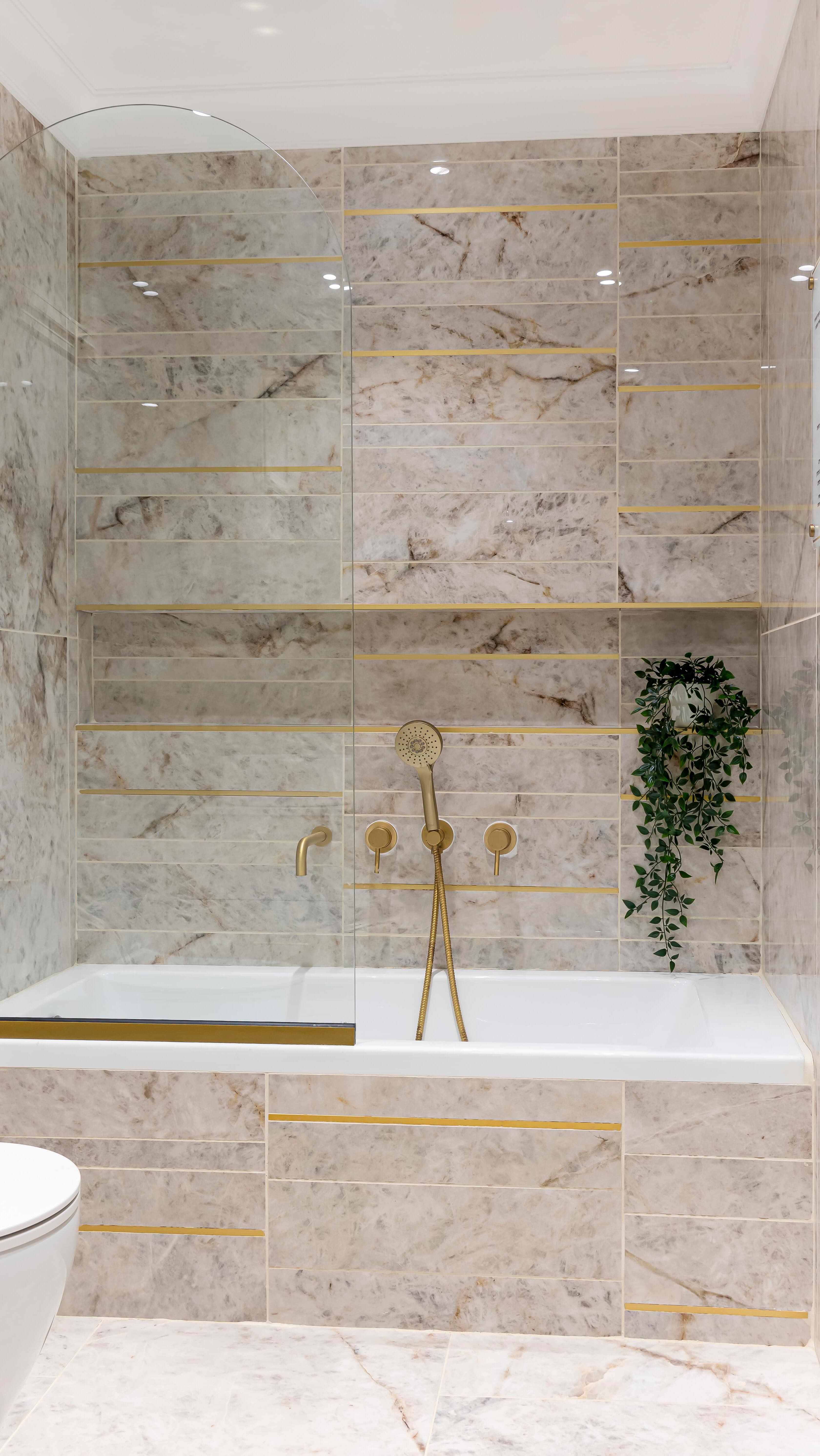 Same room- new energy ✨
.
Old finishes gone. New materials, modern lines, and a fresh luxury flow.
This bathroom now feels like a boutique hotel suite.
#mikvaharchitecture #mikvahproject #creativejourney #blddesign #behinthescenes #luxuryspabathroom