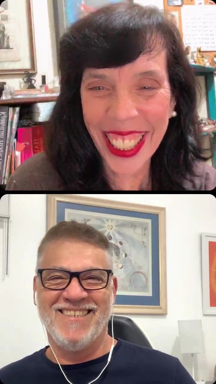 E a temperatura Sagitariana chegou! Na nossa Live de hoje você pode saber o que esperar desse novo momento.
Curta e compartilhe!