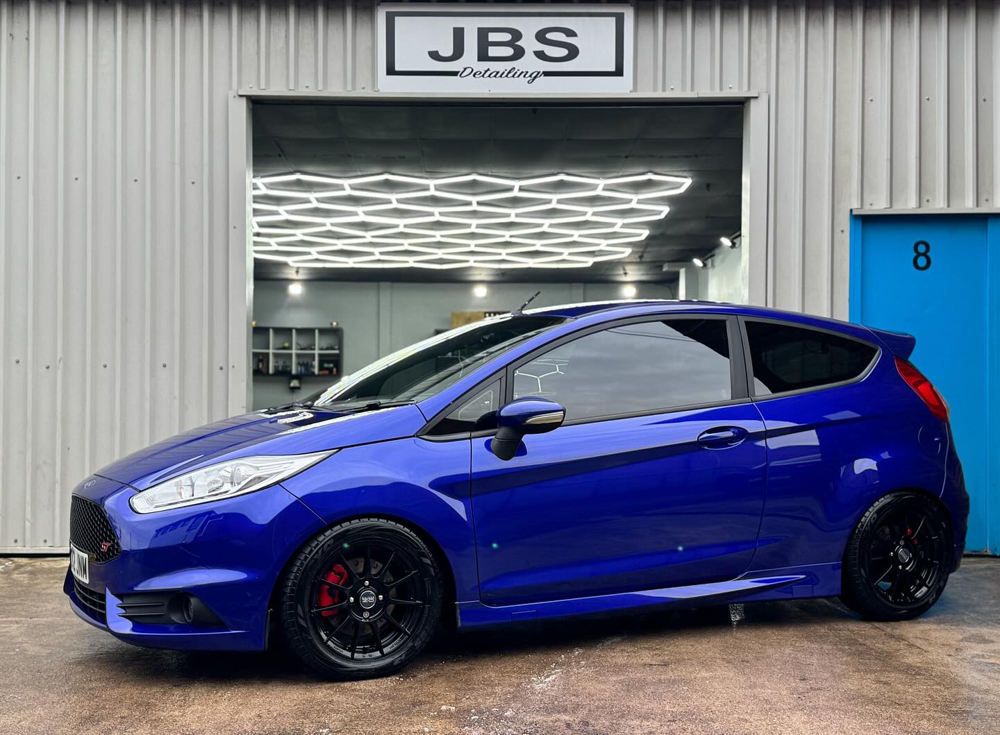 📸 Ford Fiesta ST
❄️Winter Underbody Protection❄️
— Vehicle Jacked Up On Axle Stands
— Wheels Removed
— Undercarriage & Arches Degreased
— Pre Wash & Snow Foam
— Engine Bay Detail
— Wheel Arches Removed And Cleaned
— Lanoguard Rust Protection Applied
This Is A Full Days Work So Will Require The Vehicle Until The Next Day To Allow The Product To Cure.
————————————
JBS Detailing- North East
-Titan Certified Detailer
-Correction Detail
-Enhancement Detail
-Paint Protection
-Ceramic Coatings
-Interior Detailing
-Mechanical Work
📃 Fully Insured
📞07580323060
🌐 https://www.jbs-detailing.com
✉️Jamesboustead14@gmail.com
📍Benton Industrial Estate NE12 9TA