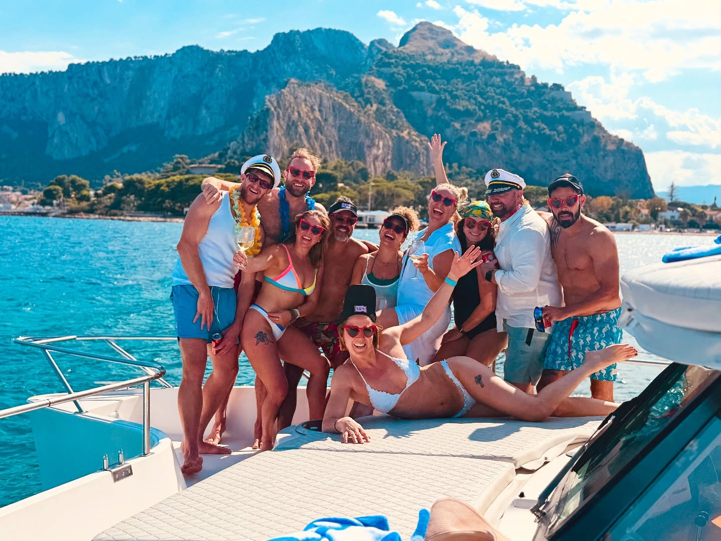 🇬🇧 Nothing beats good friends, sunny days, and a little bit of magic… 🌊✨
We’ve been working behind the scenes on something special for all of you, and we can’t wait to share it soon.
Keep your eyes open, follow along, and get ready — exciting things are coming your way! 😉
Stay tuned with Sicily Blue Dream… you won’t want to miss it!
🇮🇹 Non c’è niente di meglio di amici, giornate al sole e un pizzico di magia… 🌊✨
Stiamo preparando qualcosa di speciale per tutti voi, e non vediamo l’ora di mostrarvelo presto.
Tenete gli occhi aperti, seguiteci e preparatevi… grandi novità stanno arrivando! 😉
Restate sintonizzati con Sicily Blue Dream… non vorrete perdervela!
#SicilyBlueDream #RestateSintonizzati #GrandiNovità #AvventureSulMare #VibesDaMare #PalermoMagic #EstateInSicilia #AmiciAlMare #ViaggiInSicilia #TravelSicily