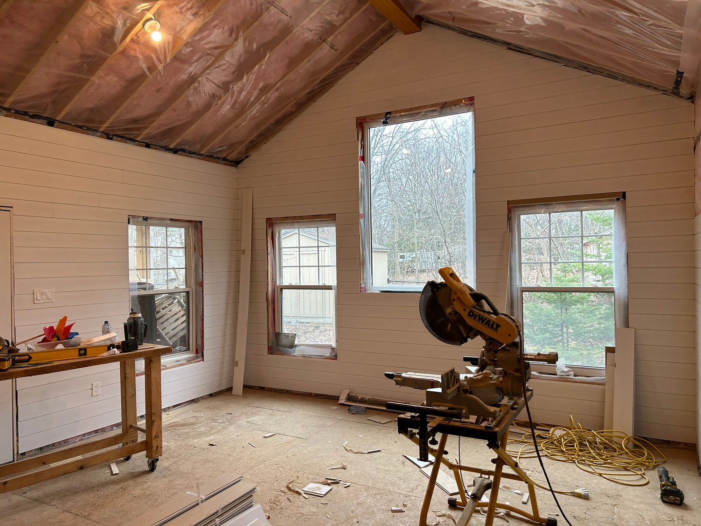 Still in progress, but the vaulted ceiling and open layout already changed the whole vibe.
Can’t wait to see this home renovation come together 🔨