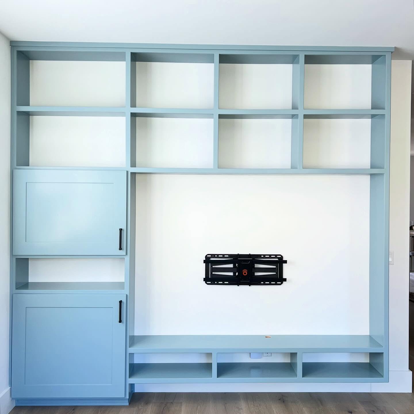 Custom entertainment center. 👌🏼