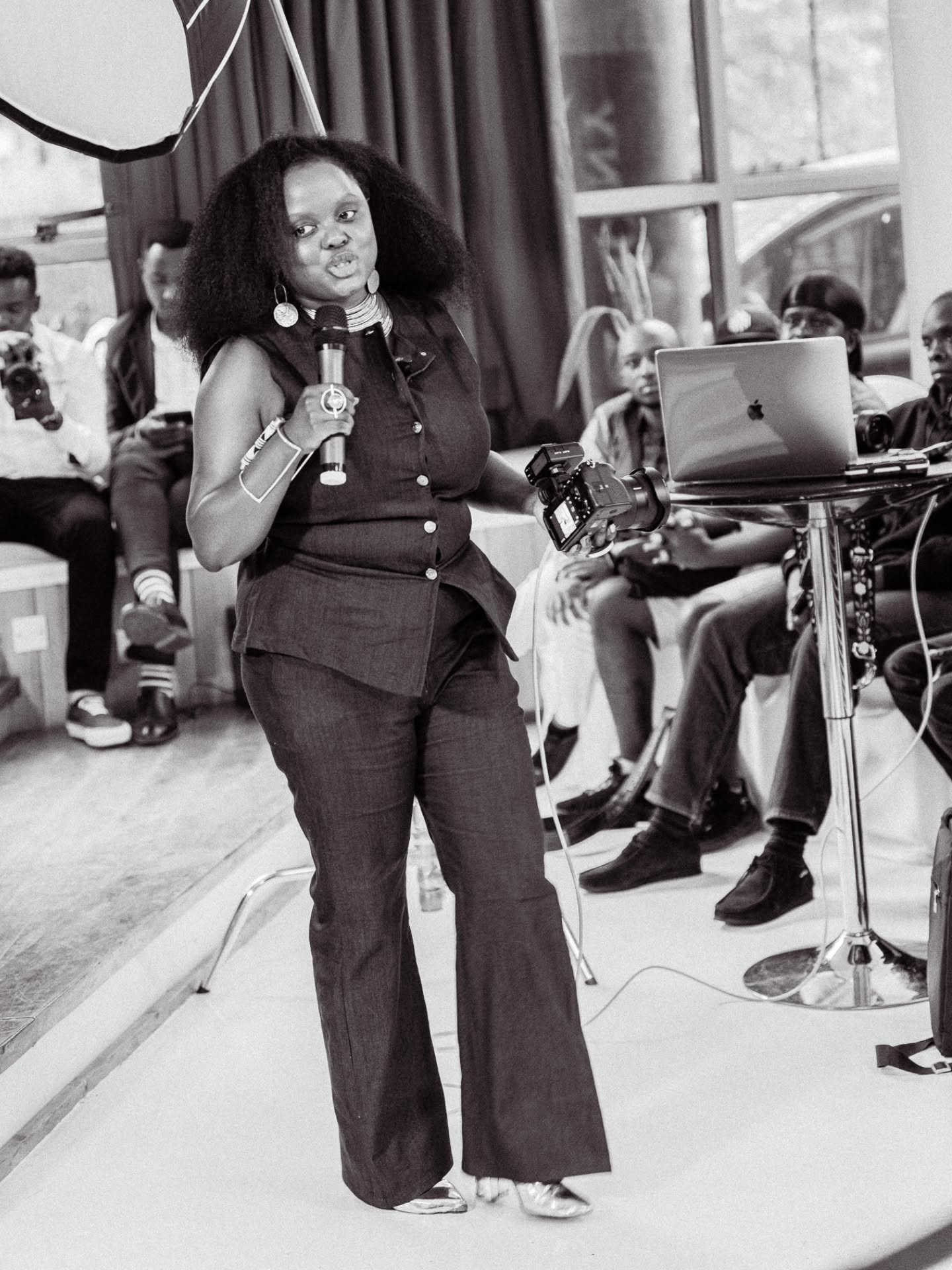 2/2
More moments from JUNE JULY's “Art of the Portrait” Masterclass at #ShifteyeStudios | cc @photographybyjunejuly
Incredible energy, incredible creatives. Until next time.
.
📸 @shifteyephotography
.
.
For BOOKINGS or INFO - Drop us a DM or Email at info@shifteyestudios.com
.
.
#ShifteyePhotography #BlackAndWhite #BlackAndWhitePhotography #BWphotography #eventphotography #CamerasAfrica #SonyArica #SonyKenya #JuneJuly #PhotographyWorkshop #PortraitPhotography