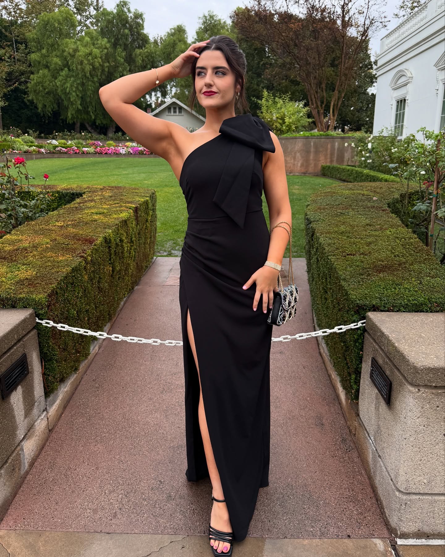 College reunion but make it ~black tie~🤵🏻♀️✨🎉
🤍@marqelledwardclayton + @celestebutlerofficial 🤍