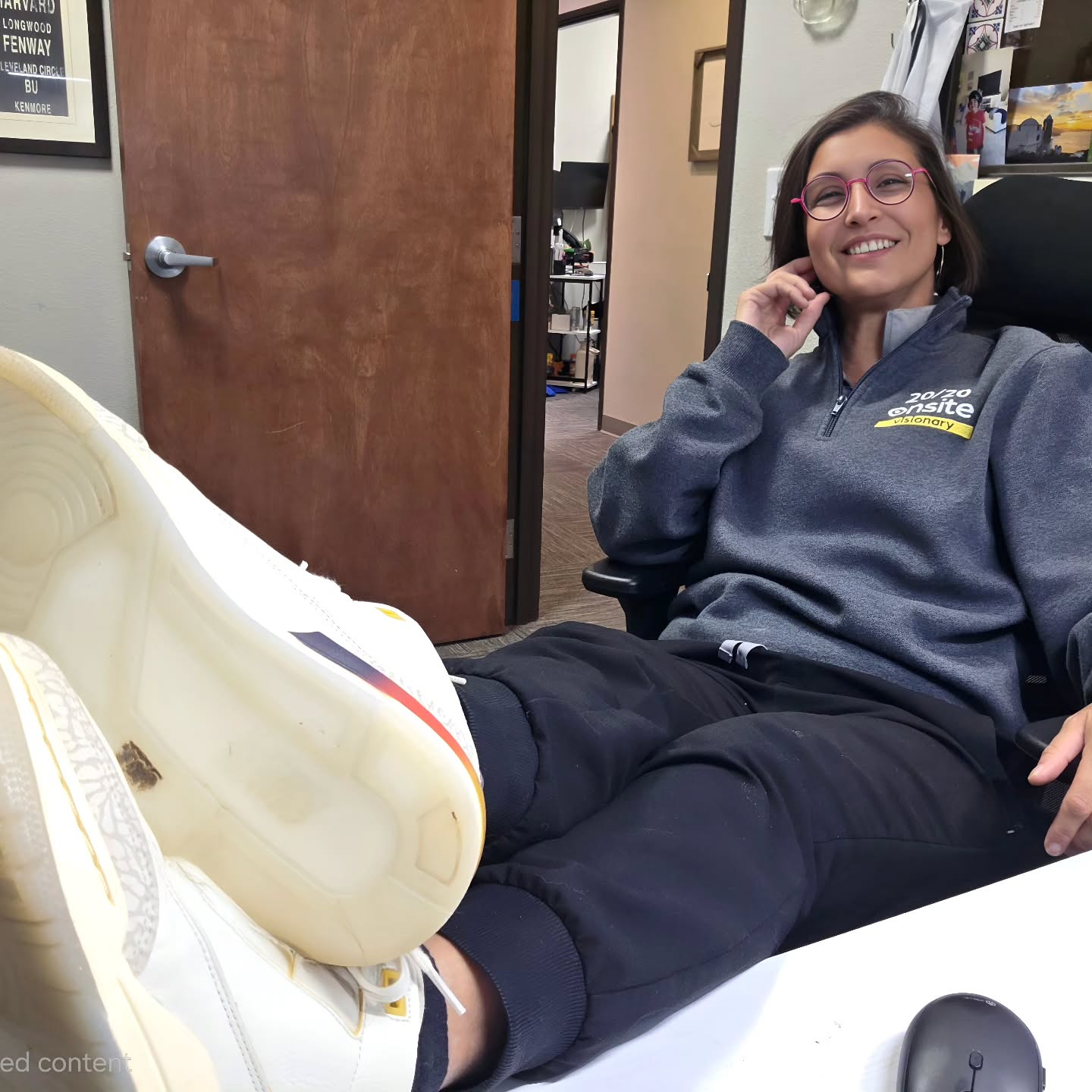 In my shoes need to be comfortable and glasses need to be fun stage of life - and owning it.
#travelingeyedoc #newbergfamilyeyecare #newbergeyes #sherwoodeyes #theo