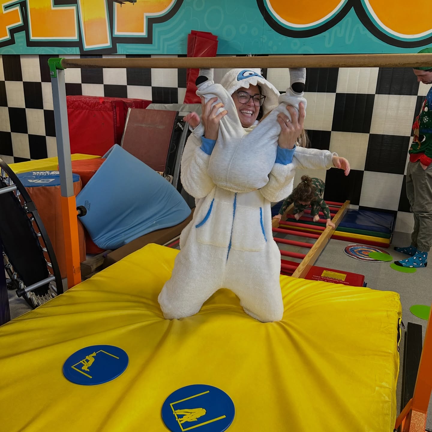 These babies are rocking their bars circuit! 🤩🥳😌
#meandyou #flipoutproductions #gymnastics #philly