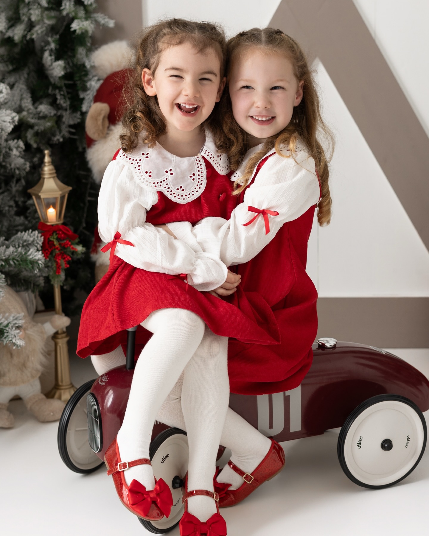 Sibling love & Christmas magic ✨🎄