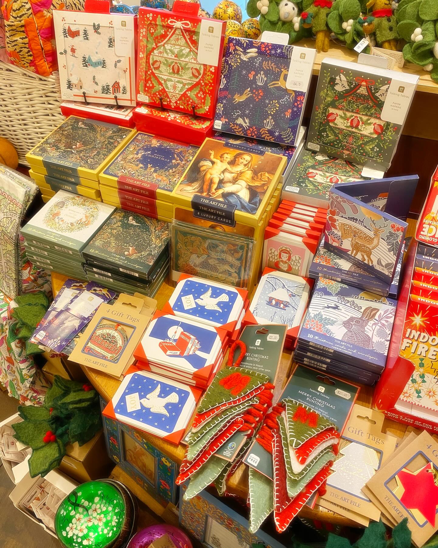 Things are getting cosy, warm and festive here at Swift.
Beautiful napkins by @talkingtables_tt
Stylish letterpress Christmas notelets by @archivistgallery
And a host of Christmas card wallets and nice big, textured luxury cards by @theartfileofficial
Come and stock up!
🌲🌔🌲
Swift Art & Design
18 High Street
Winchcombe
GL54 5LJ
Opening times:
November
Monday-Saturday
10am-4pm
December
Everyday up to and including Christmas Eve!
10am-4pm
#swiftwinchcombe #swiftcotswolds #shopsmall #shophandmade #shopindependent #supportindependent #swiftartanddesign
#winchcombeshopping #winchcombe #visitwinchcombe #winchcombecotswolds #winchcombechristmas #cotswoldchristmas #cotswoldchristmasshopping #christmasinthecotswolds