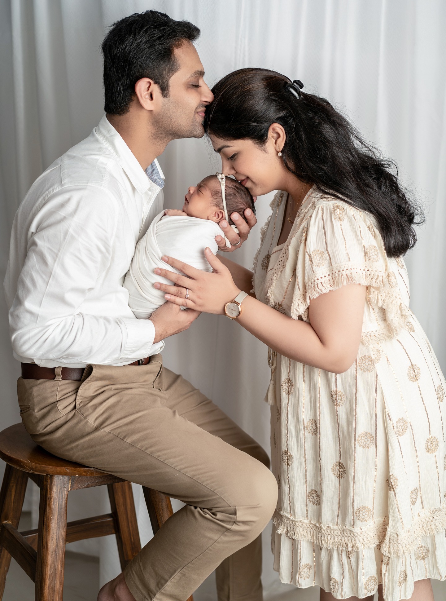 Some moments aren’t just captured… they are felt.
A newborn, a family, and a thousand silent prayers woven into one frame.” 🕊️❤️
💫We’re here to preserve that story forever.
🎥 Newborn • Family • Home Welcome Shoots
📸 Dheer’s Photography Studio – Bhopal
🌐 Website: www.newbornbabyshoot.com
📷 Location: https://maps.app.goo.gl/b6ANRng4FtAB5yQH6?g_st=ipc
📞Contact: +91 9074666606
✨ Preserving Emotions. Creating Timeless Memories.
#NewbornPhotographyIndia #NewbornBabyShoot #SikhBabyShoot #bhopalweddingShoot #BhopalPhotographer #DheersPhotographyStudio #NewbornSession #MaternityAndNewborn #BabyBoyShootbhopal #StudioPhotographyIndia #FamilyLove #TinyMiracle #LifestyleNewbornShoot #NewbornPortraits #NewbornWithParents #CreativeBabyShoot #BabyShootBhopal #IndianNewbornShoot #NewbornMemories #ParentsAndBabyShoot #BhopalStudio #NewbornPhotographyBhopal #BabyPhotoshootIndia #3dHandFeetcast