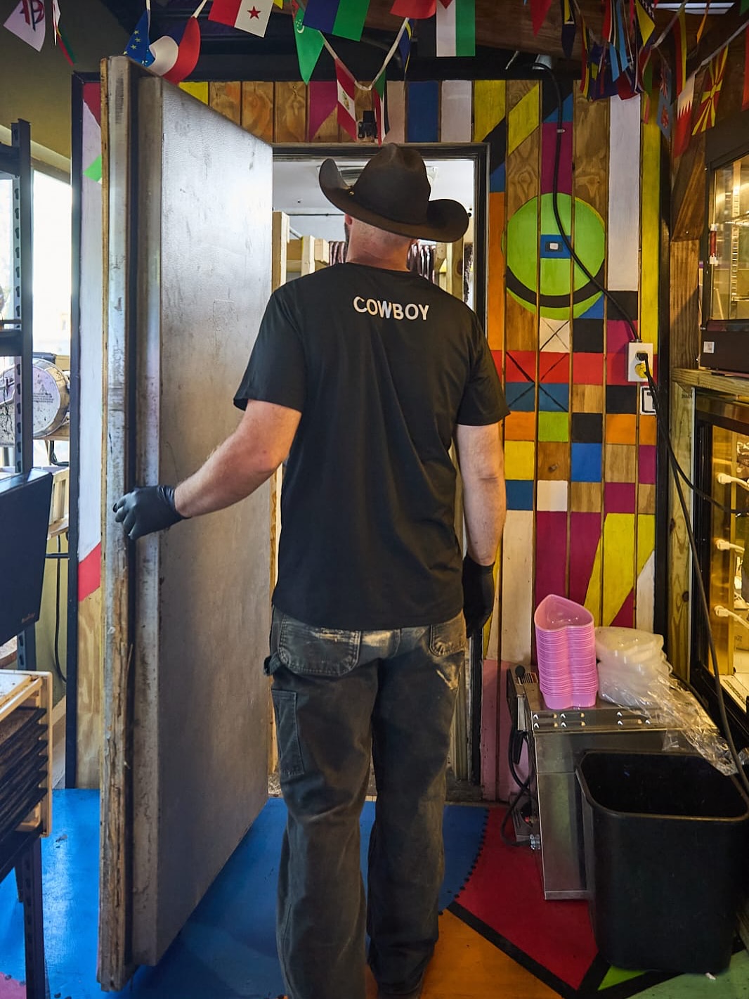 Behind these doors, the magic happens. Slide to see the beautifully aged droëwors we’ve been perfecting! This ain’t our first Rodeo 🤠
Huge thanks to @jenbalcombe for nailing both the moments & product shots! Big shoutout to you 📸
#steakation #artisan #butcher #cowboy #dryaged #droërworse #meat #foodie #feast #southafrica #bvi #britishvirginislands #local #shop #support #art #passion #block #instamood #instafood