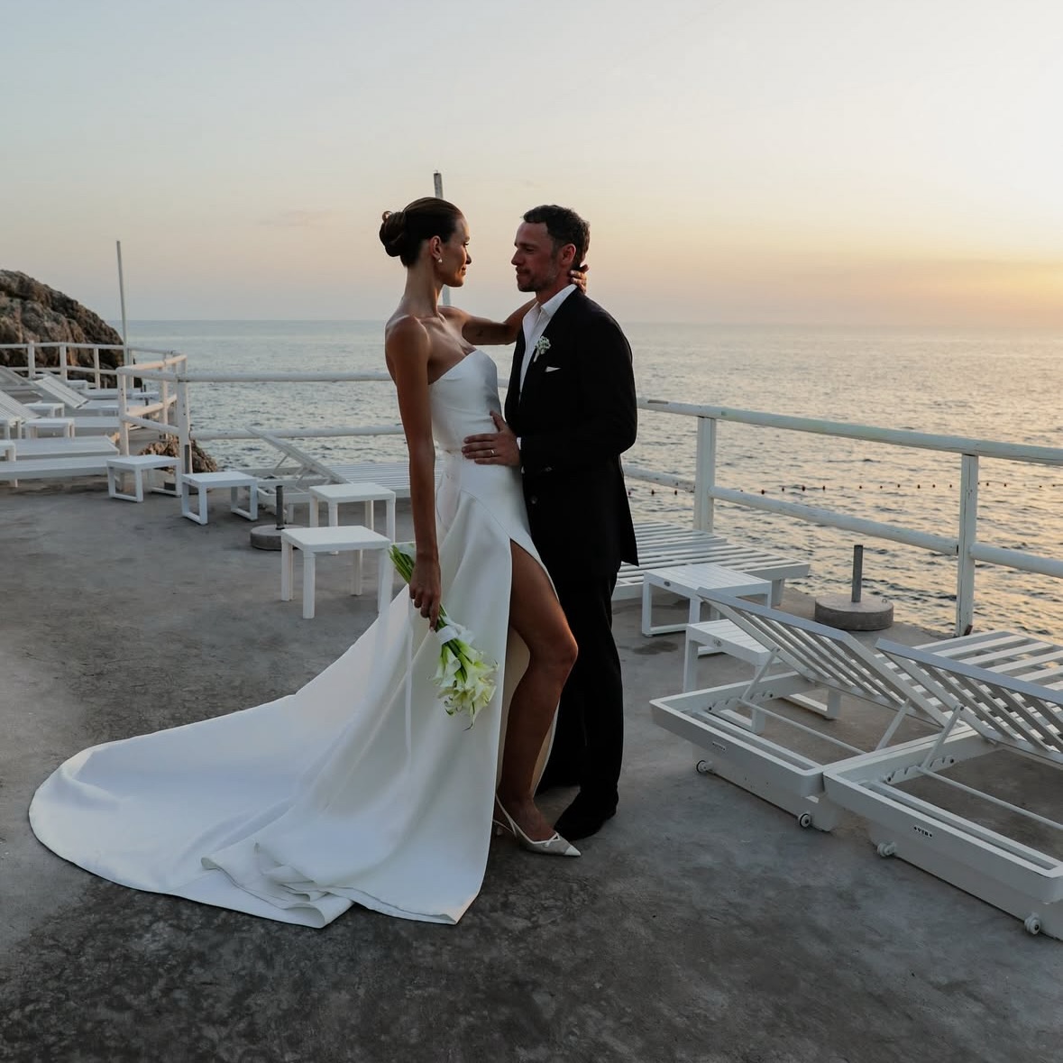 Sleek. Sculptural. Effortlessly modern. ✨
The Ellery gown by KYHA is the definition of contemporary bridal elegance — clean lines, luxe fabric, and a silhouette that speaks for itself.
For the bride who loves minimalism but still wants a moment, Ellery delivers pure modern magic. 🤍
#KYHA #ElleryGown #ModernBride #SleekWeddingDress #ContemporaryBridal #BrideStyle #WeddingInspo