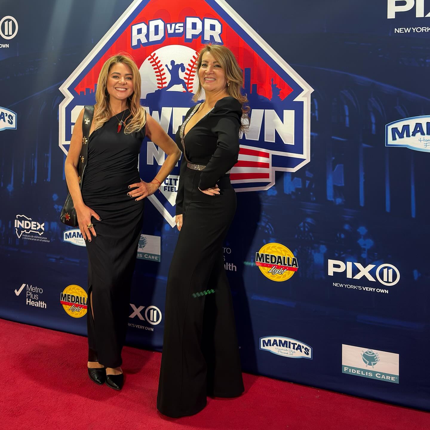 La gala en Dramma Times Square estuvo simplemente espectacular ✨🔥, una noche llena de energía y talento rumbo al showdown caribeño ⚾🇵🇷🇩🇴. ¡Gracias, @sandraprodriguezm , por la invitación! 🙌💙