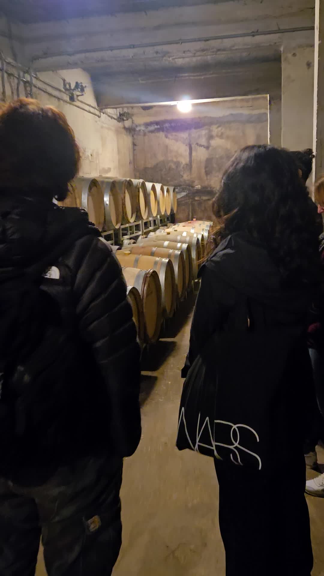 The magic is in the oak. ✨ Savoring those profound aromas of vanilla and warm spices. Pure barrel influence.
#champagne #champagnelover #luxurylifestyle #champagnelovers #champagnelife #champagneaddict #champagnesecret #champagnemoment #luxurystay #privatetours #privatechampagnetours #gastronomy #champagneluxurytrip