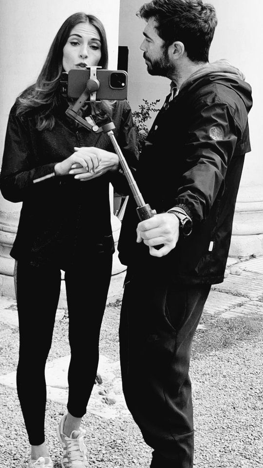 Oggi dedicato alle riprese di Yes Weekend - la rubrica su viaggi e turismo di Sky TG24 - insieme agli amici (e grandi professionisti) Gianmarco Tavani e Sara Brusco, a scoprire Vicenza in Palladian E-Bike.
Un grande abbraccio cari, non vediamo l'ora di vedervi in onda! :)
Today we're filming Yes Weekend—Sky TG24's travel and tourism program—with our friends (and great professionals) Gianmarco Tavani and Sara Brusco, discovering Vicenza on a Palladian E-Bike.
Hugs, everyone! We can't wait to see you on air! :)
#palladianroutes #palladiansociety #villepalladiane #ebiketours #palladianvillas