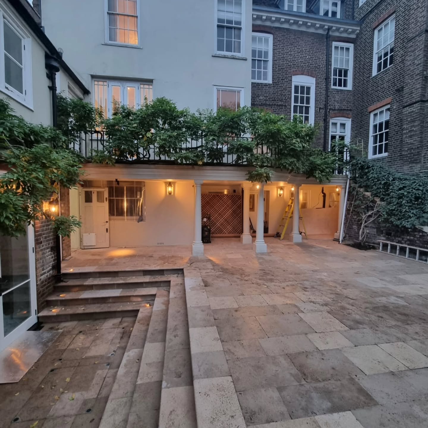 Project Richmond is nearing completion!
We are currently testing and setting the external lighting—getting the perfect glow for the final reveal.
Stay tuned! ✨
Working alongside;
@maximejoneslloyd_gardendesign
@dyergrimes_architecture
@gordondufflinton
@quantum Engineers
@hira_construction