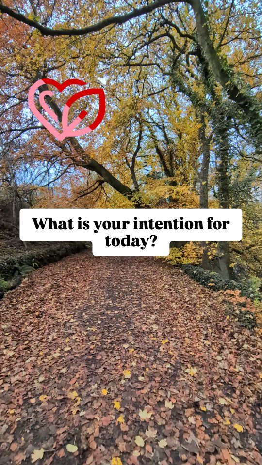 What do you choose to be today?
I choose to be grounded, reminding myself of the practices that keep me grounded and centred.
For me that's...
💚 Keeping my energy & mood stable with balanced and regular meals
🧡 Listening to my body, the little aches, pains and grumbles that I need to tune into. Do I need exercise, rest, stretching?
🤍 Checking in with the people that matter when I feel overwhelmed or consumed
💙 Breathing... Awareness of it and using it to tell my body it is safe
💛 Gratitude. Being thankful for the small moments, achievements, life's little pleasures.
Sending love,
Lucy 🩷♥️
#dailythoughts #selfcare #nutrition #nutritionaltherapy
#loveyourself #selfcompassion #inspiration #grounded #today