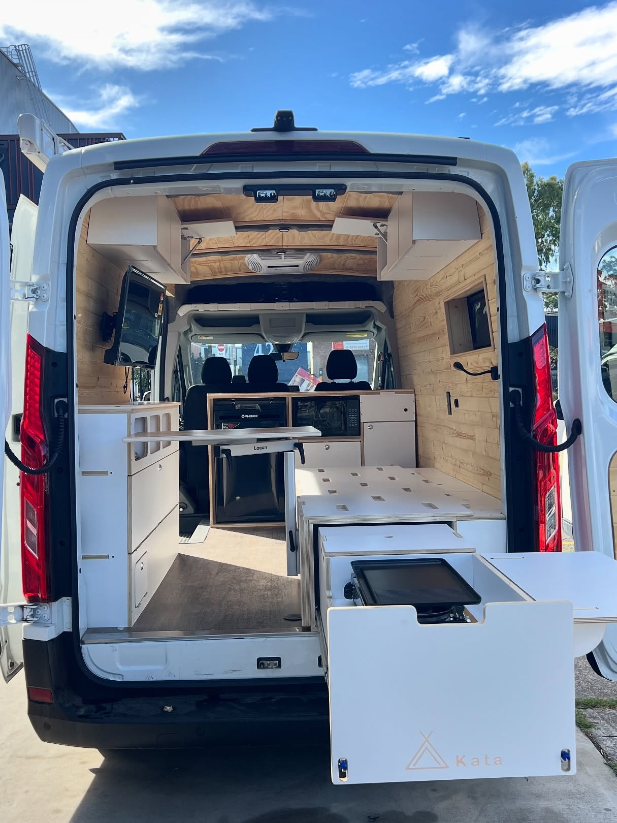 LDV Delivery 9 β
Custom layout designed for your van + lifestyle
Surfbox design
Full cabinetry: kitchen, storage, overheads
Electrical system: battery, charger, inverter, lights
Solar setup
Water system: tanks, pump, plumbing, sink
Insulation, flooring + wall/ceiling lining
Slide-out kitchen + pantry options
Lighting package (LED + dimmers)
Accessories: awnings, microwave and fridge
This campervan is ready to chase the magic πͺ
#kataLDV #ldvdelivery9 #camperlifestyle