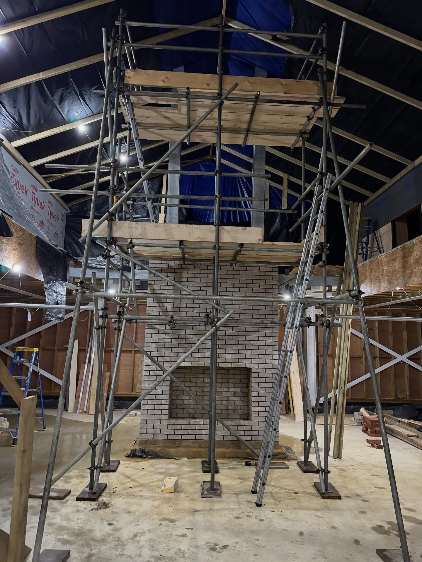 ⭐️An internal chimney stack erected recently over in Brentwood for one of our returning clients⭐️ #scaffolding #brentwood #colchester #chimneystack