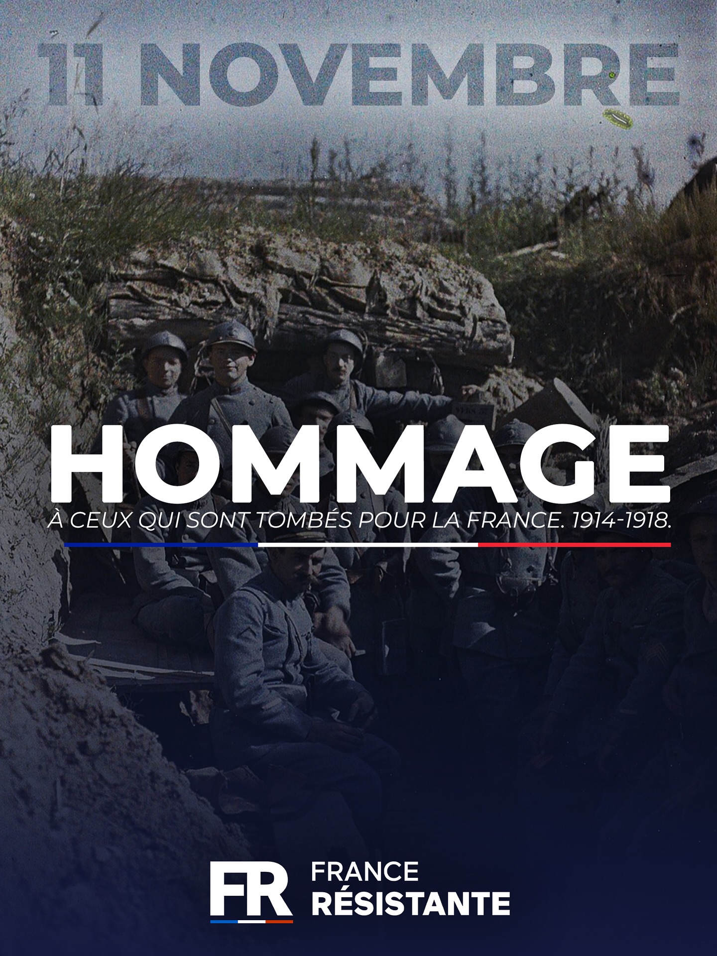 Aujourd’hui, la France se recueille.
Ils venaient de partout.
De nos villes, de nos villages, de nos campagnes.
Ils n’avaient pas les mêmes vies, pas les mêmes horizons.
Mais lorsque la France a eu besoin d’eux, ils ont avancé d’un même pas.
Dans la boue des tranchées, ils ont connu l’attente, la peur, l’absurdité de l’acier et du feu.
Ils ont vu tomber leurs camarades, un à un.
Et pourtant, ils ont tenu leur position.
Ils ont continué à croire en quelque chose de plus grand qu’eux-mêmes.
Ils n’ont pas combattu pour la gloire.
Ils n’ont pas souffert pour un drapeau abstrait.
Ils ont donné leur vie pour que la France reste debout.
Ils sont tombés.
Et la France demeure.
Notre devoir, aujourd’hui, n’est pas seulement de nous souvenir.
Notre devoir est de comprendre ce que signifie un tel sacrifice :
la fidélité à une idée, la fidélité à une Nation.
Se souvenir, ce n’est pas regarder le passé avec nostalgie.
C’est regarder l’avenir avec exigence.
À ceux qui sont tombés pour la France.
À ceux qui ont fait plus que servir : ils ont donné leur vie.
Nous n’oublions pas.
Nous n’oublierons jamais. 🇫🇷