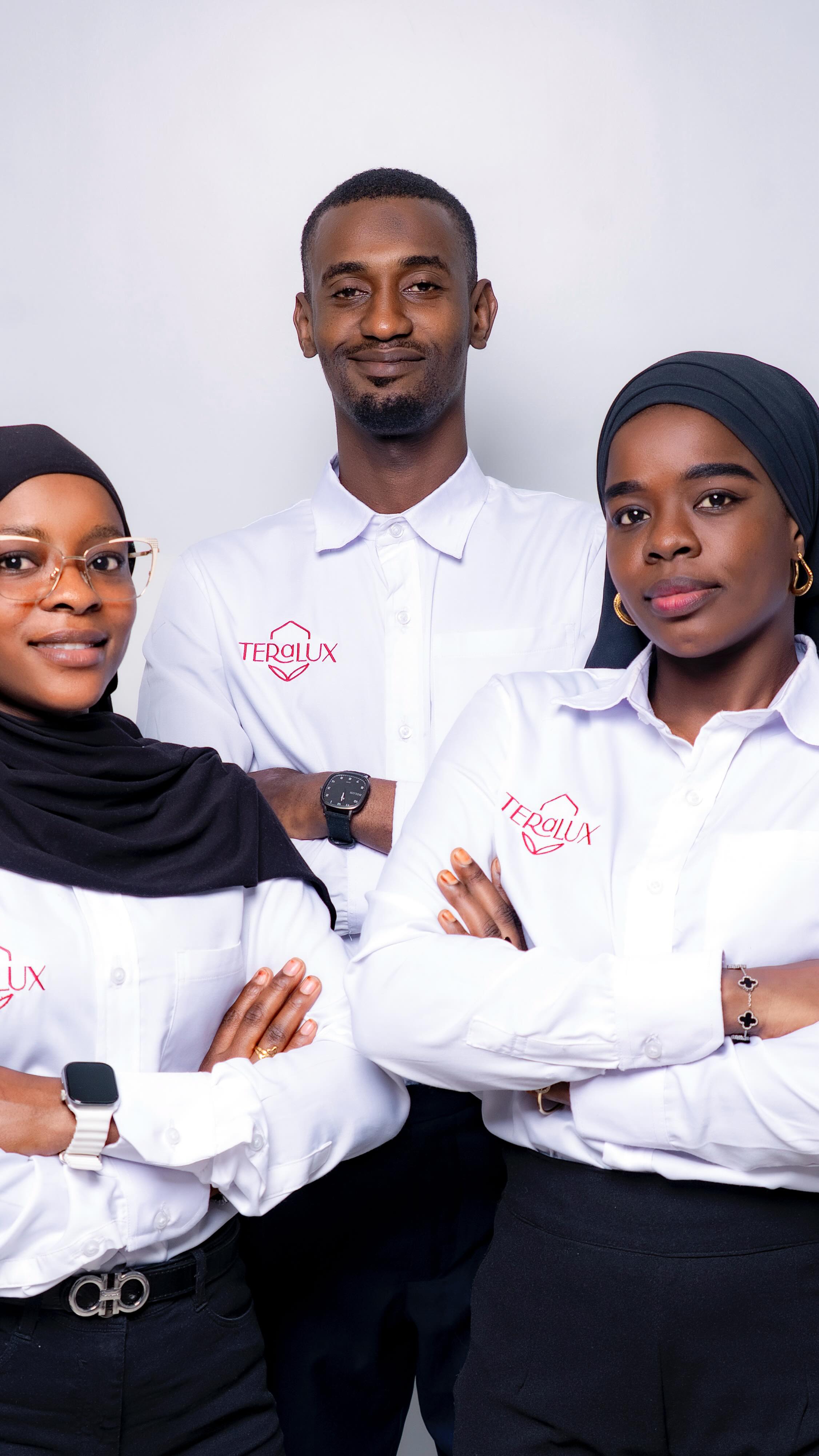 Tout commence par une formation.
Chez Teralux, on t’apprend un vrai métier, on te forme, on t’accompagne et on t’aide à décrocher un emploi.
Parce qu’avoir un savoir-faire, c’est avoir un avenir.
Teralux – La formation au service de l’excellence.
#Teralux #FormationProfessionnelle #SavoirFaire #Apprentissage #Réussite #ÉcoleDeMétier #Dakar