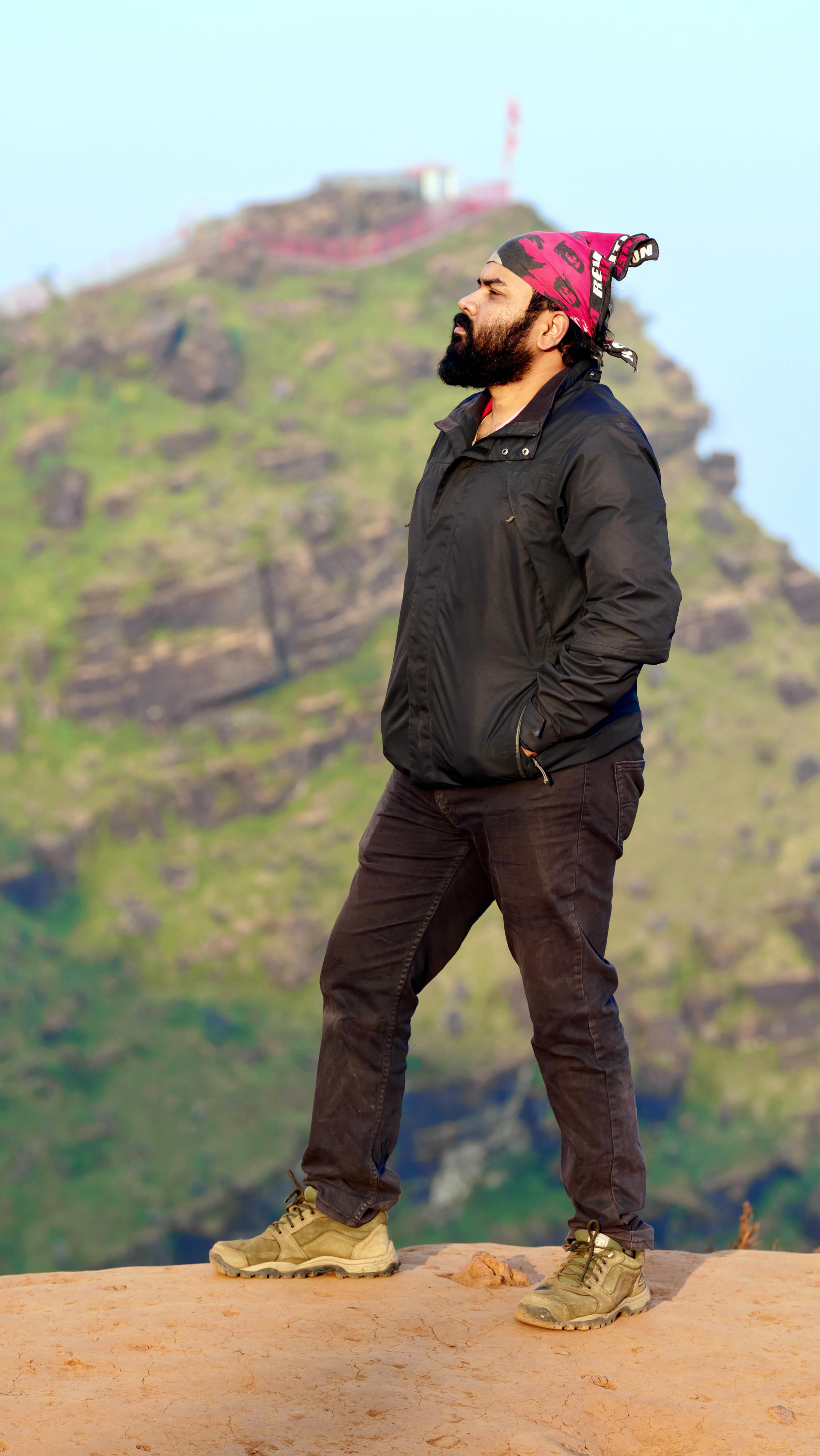 Took a break from work, hopped on the bike, and rode towards Chikmagalur in Karnataka. Met another rider and we ended up exploring Baba Budan Giri. Local legend ties the peak to the Sufi saint, Baba Budan who introduced coffee to India.
Feels like the start of a fresh chapter 🖖🏼🏍️